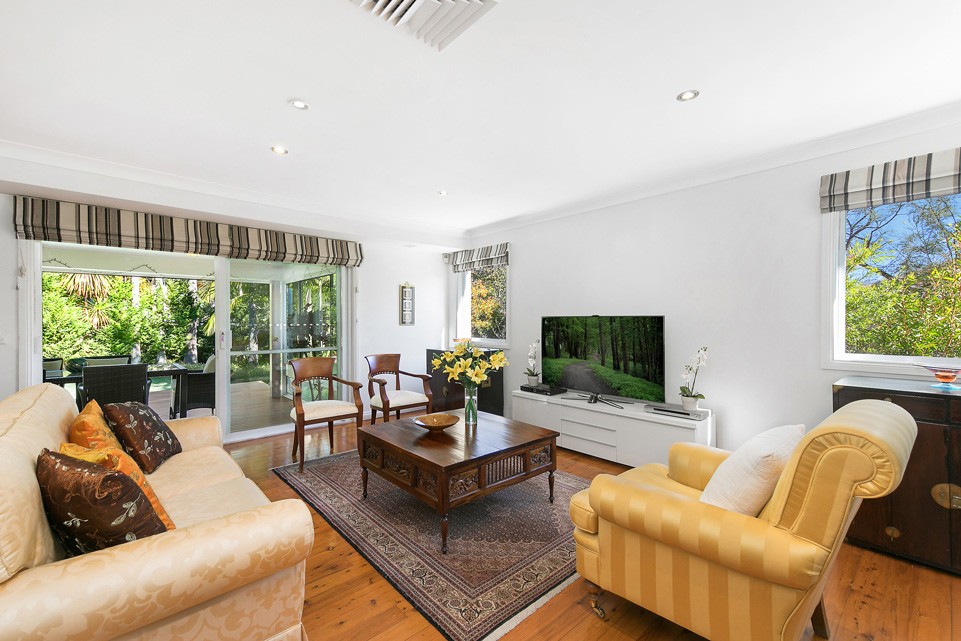 52 Kitchener Street, St Ives, NSW 2075