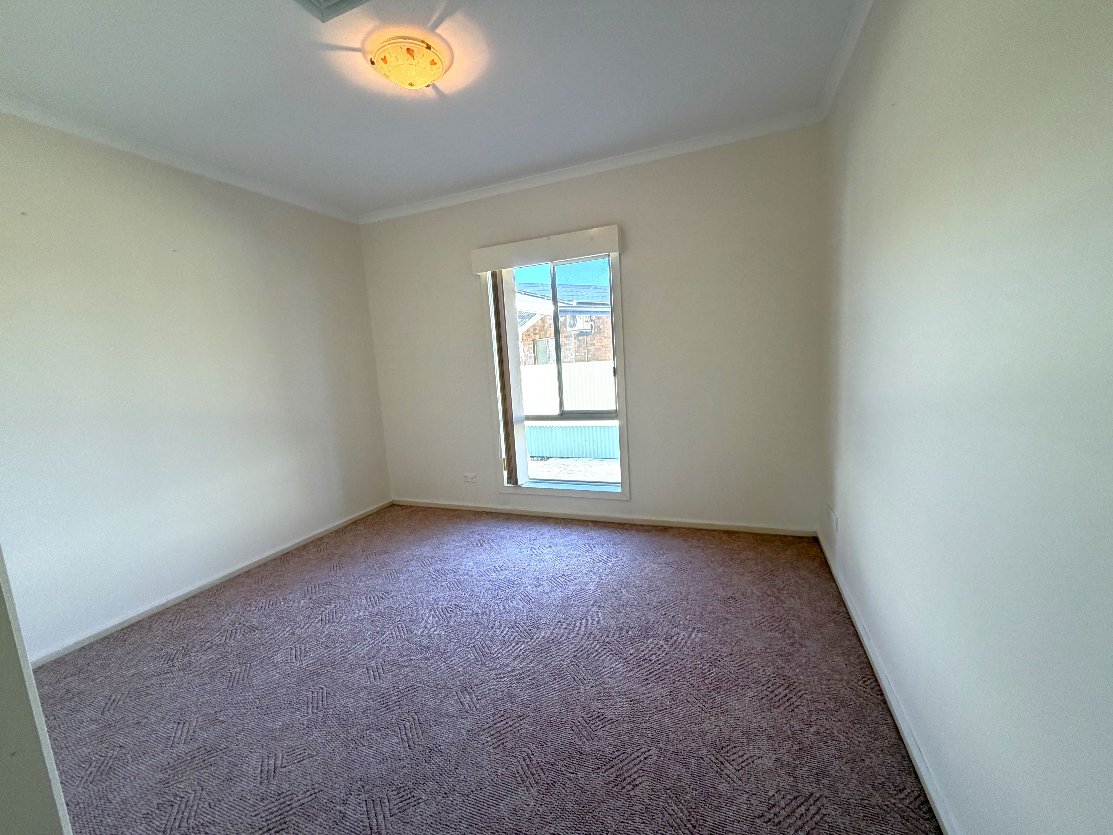 6 Stratton Court — photo 8 of 13