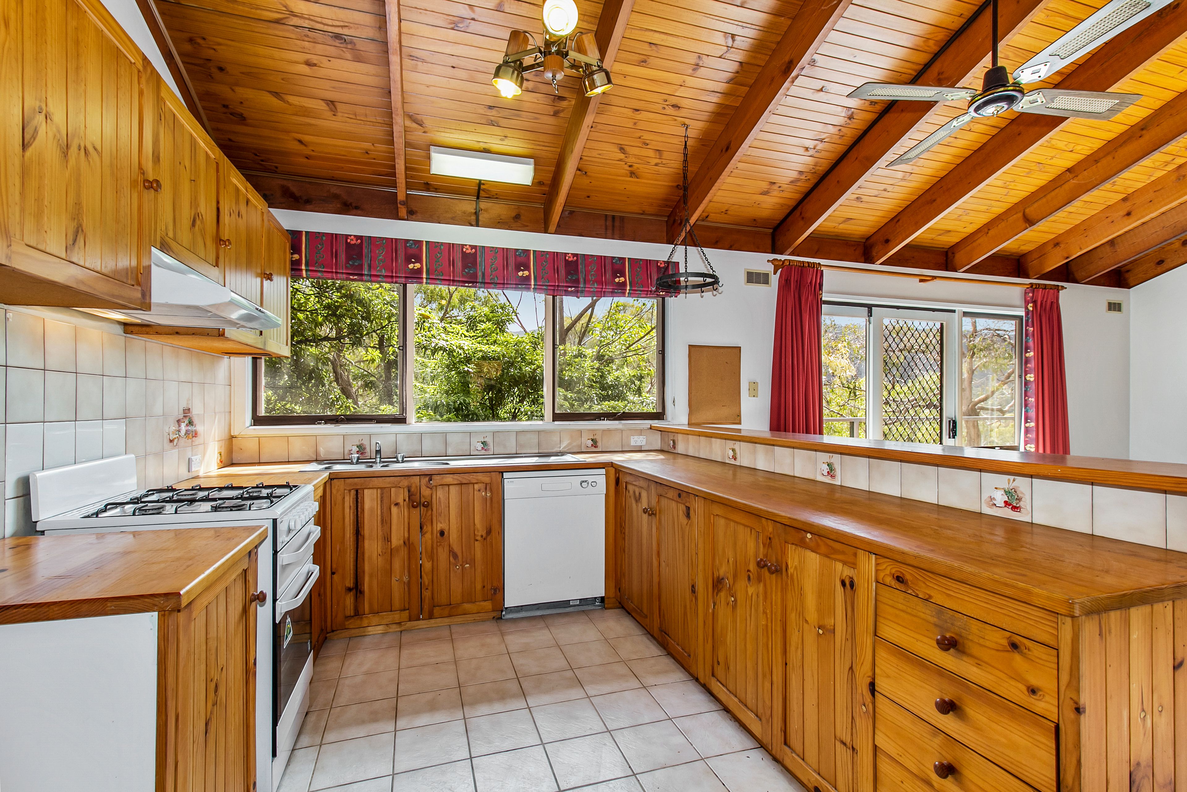 30 Grandview Crescent, Upper Ferntree Gully, VIC 3156