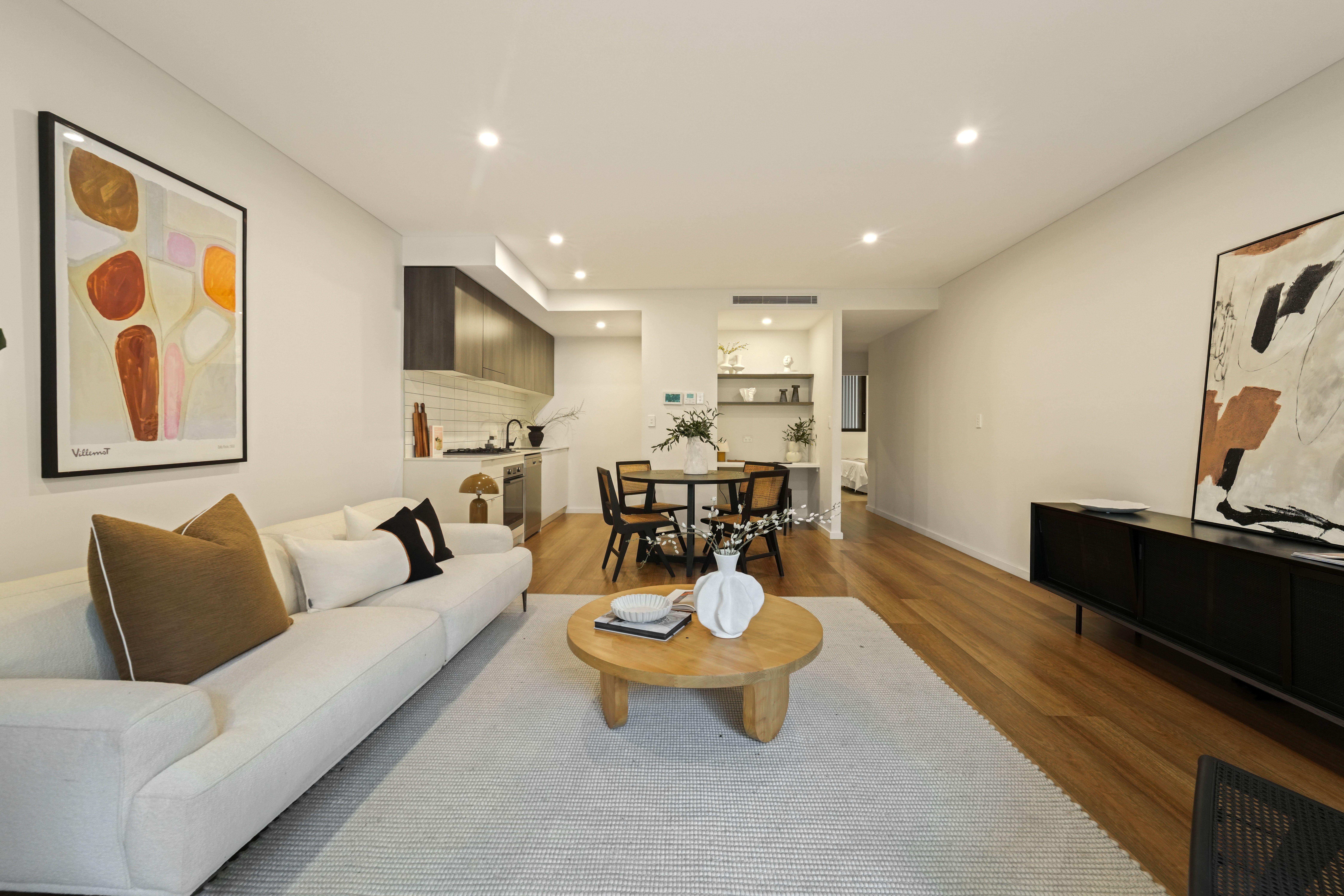 208/9 Weyland Street — photo 7 of 14