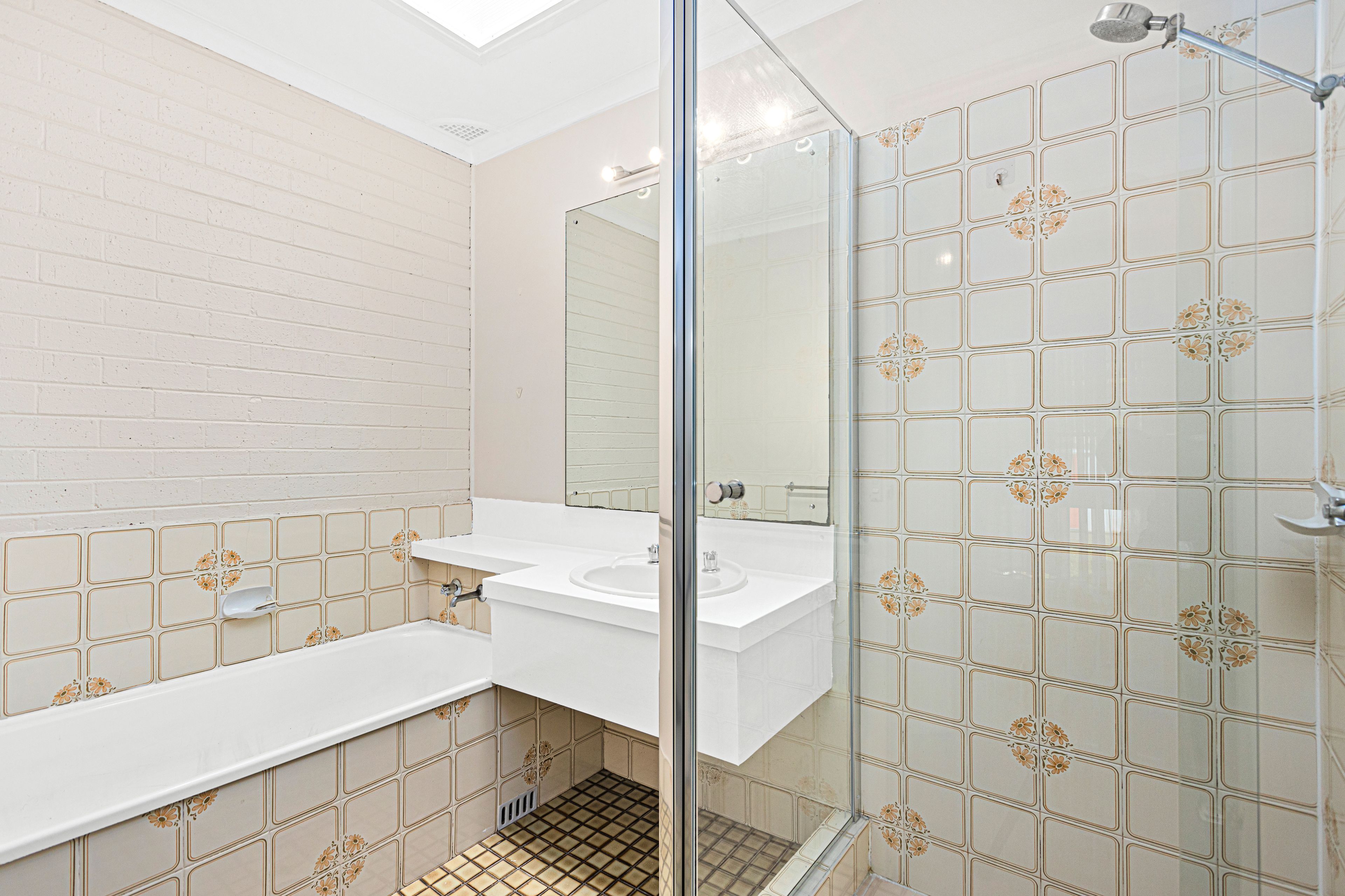 42A Cawdell Drive — photo 5 of 5