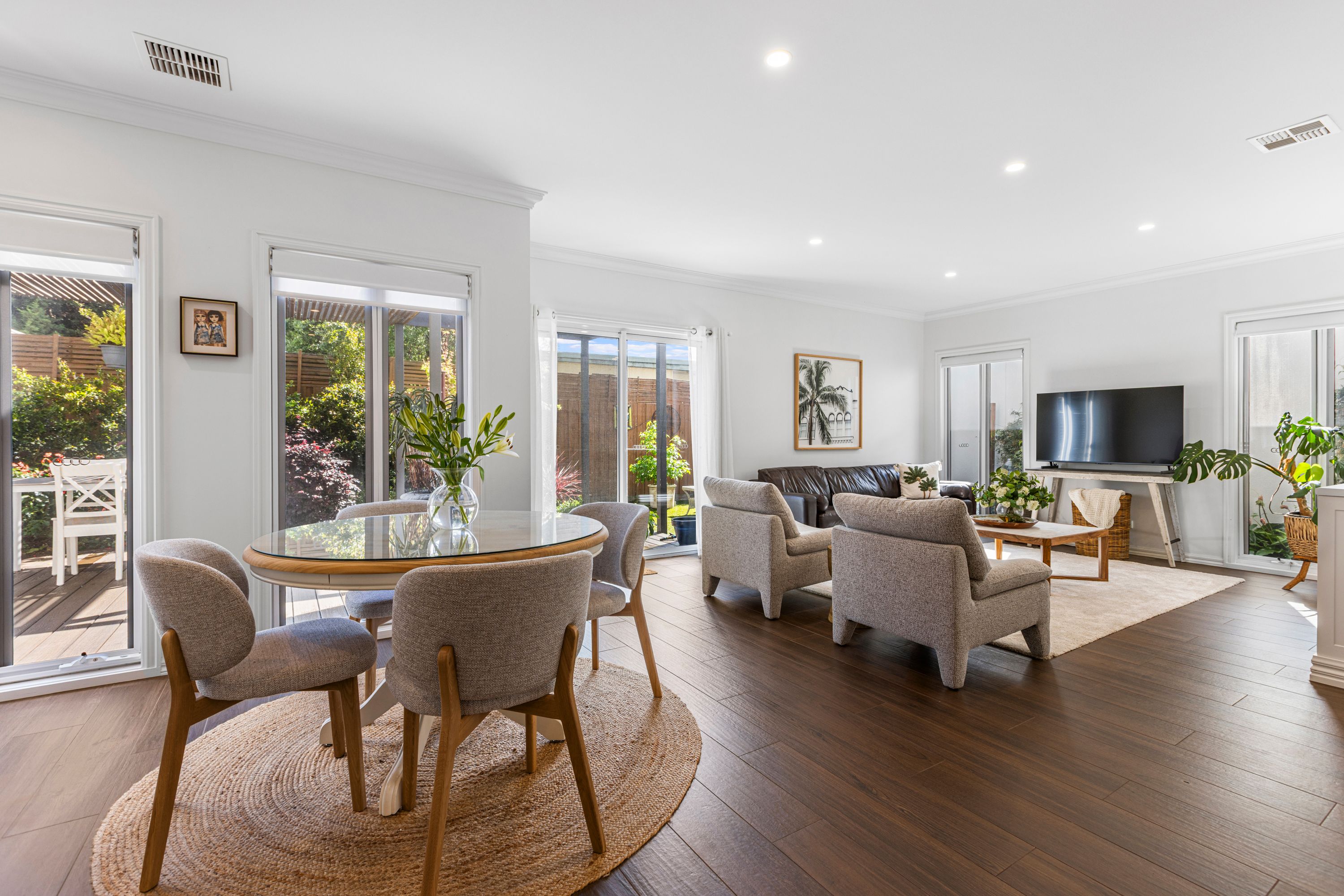2/54 King Parade, Knoxfield, VIC 3180