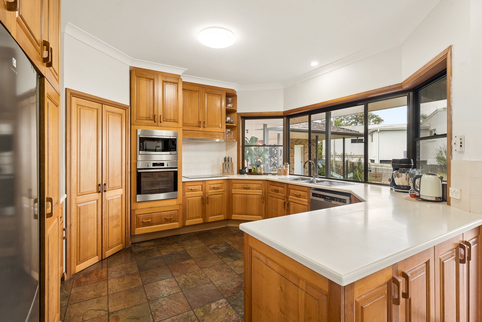 4 Gleneagles Court — photo 8 of 23