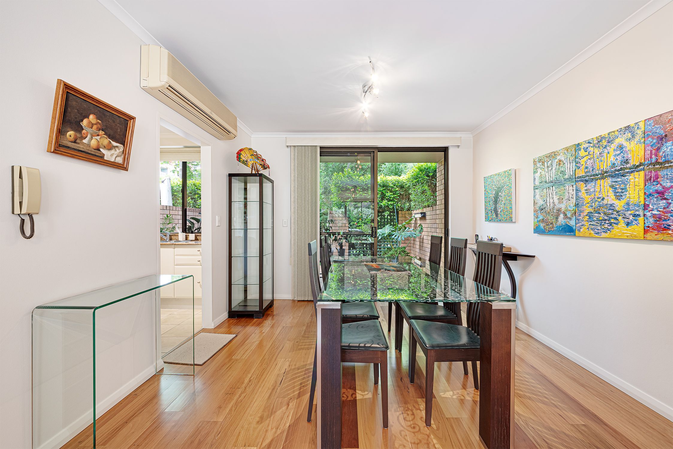 55/11-33 Maddison Street — photo 3 of 14