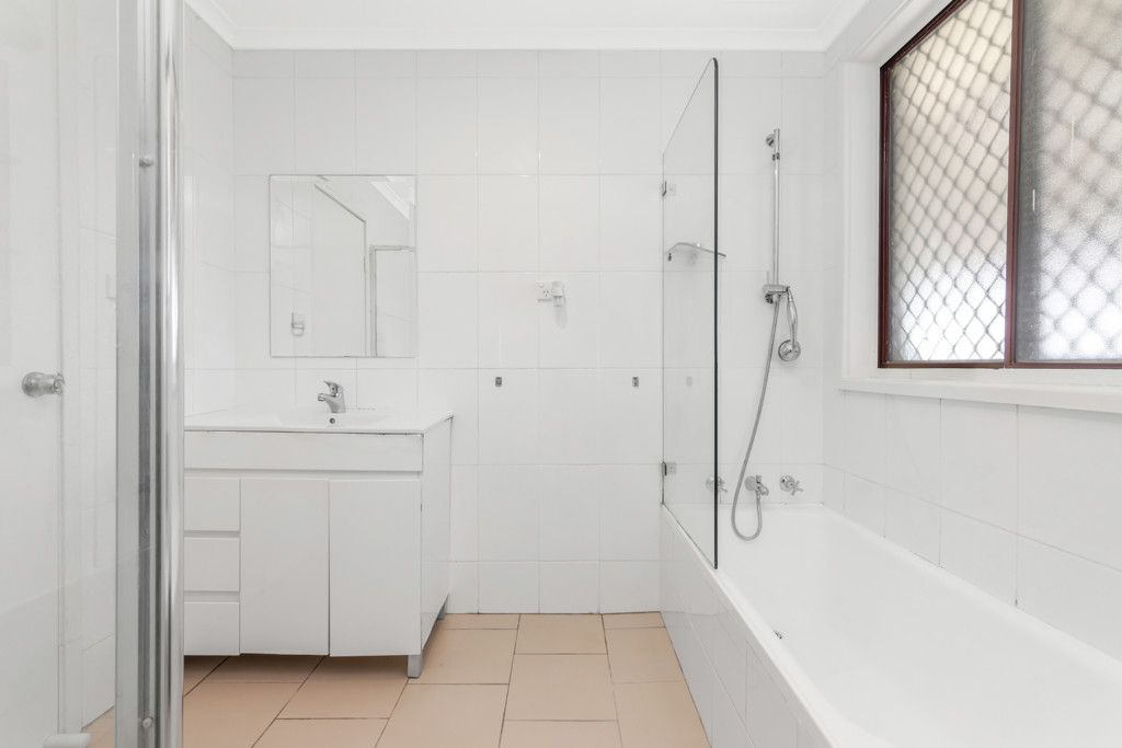 132 Maple Road — photo 7 of 11