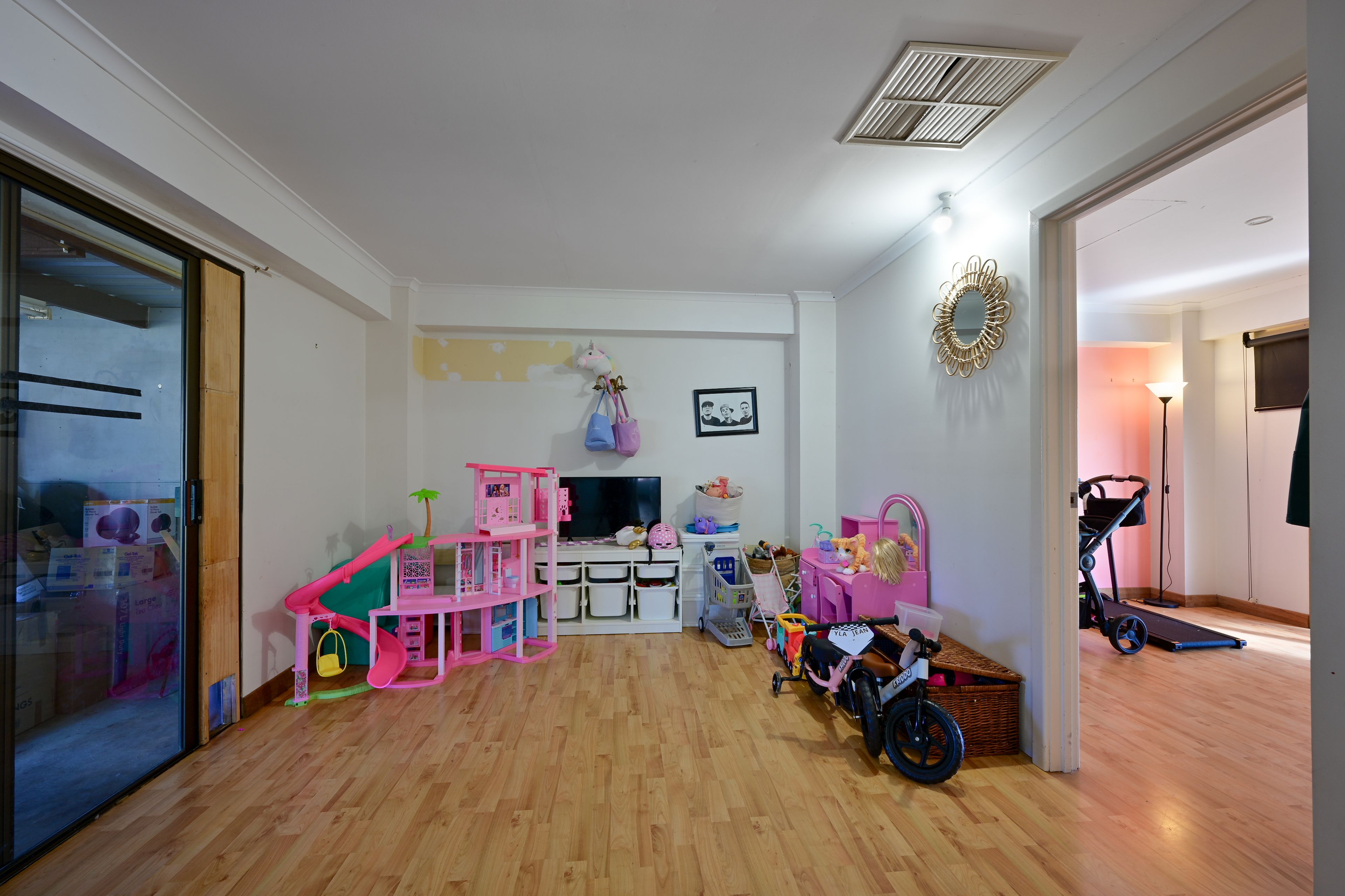 27 Abraham Drive — photo 12 of 15