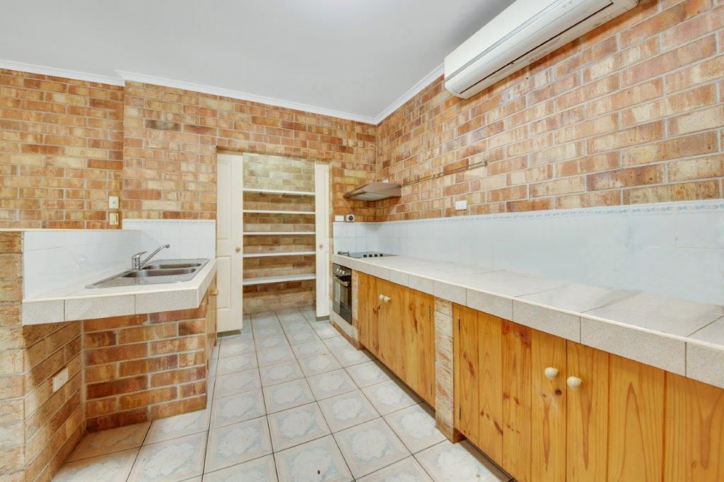 16 Emerson Court, South Gladstone, QLD 4680