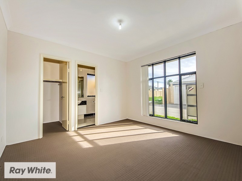 1 Falmer Lane, Girrawheen, WA 6064
