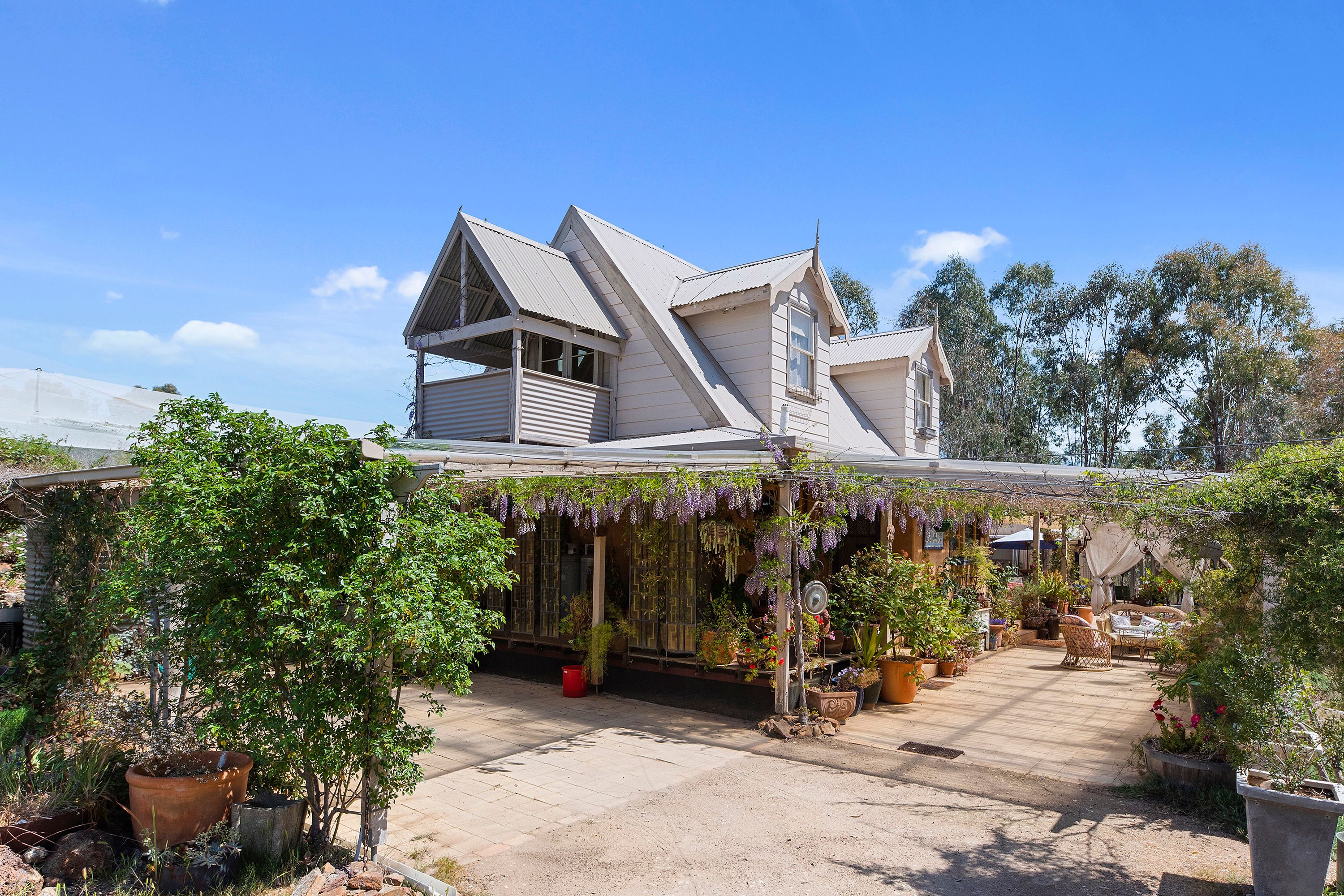 42 Redburns Lane, Heathcote VIC 3523