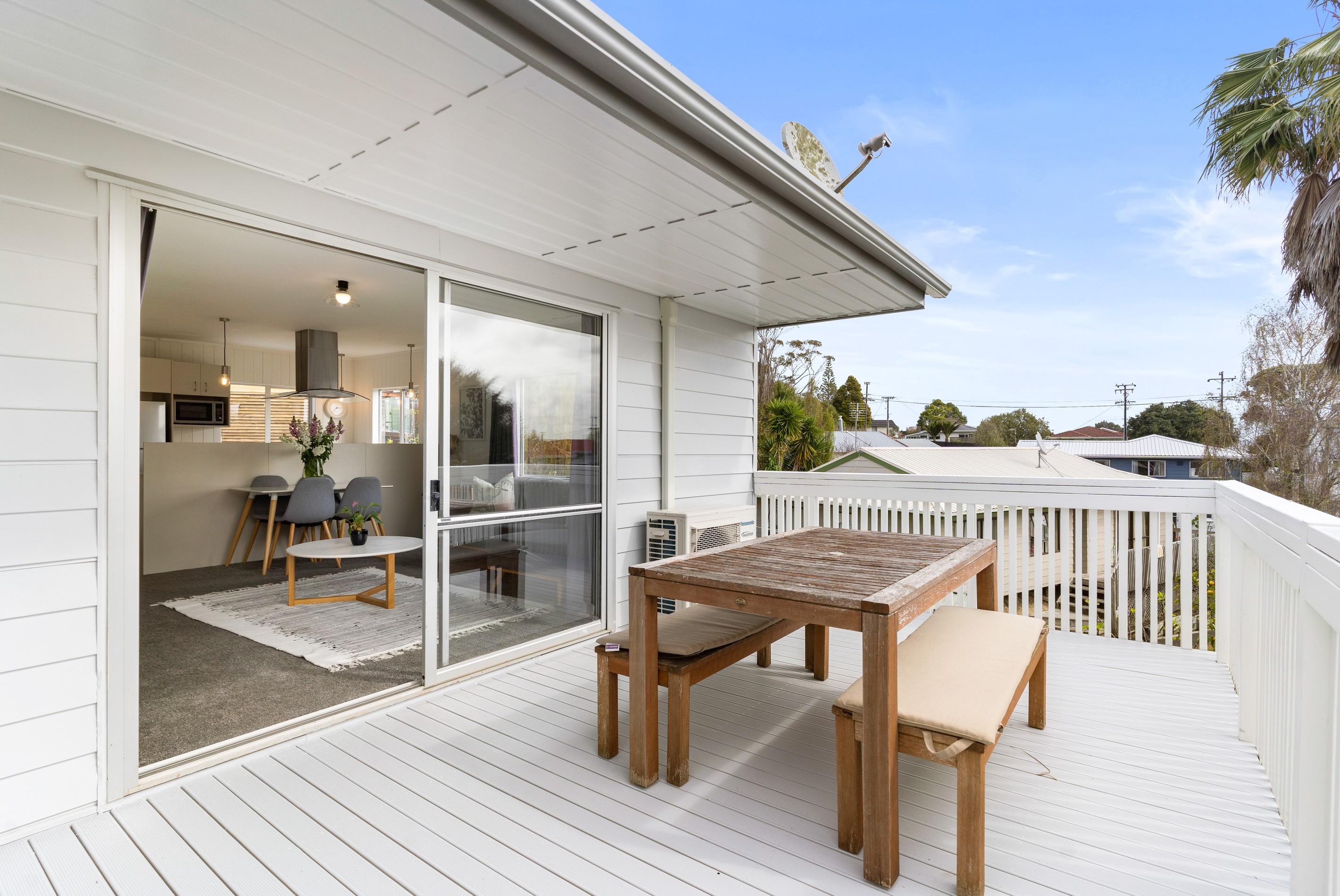 15B Aeroview Drive, Beach Haven, North Shore City