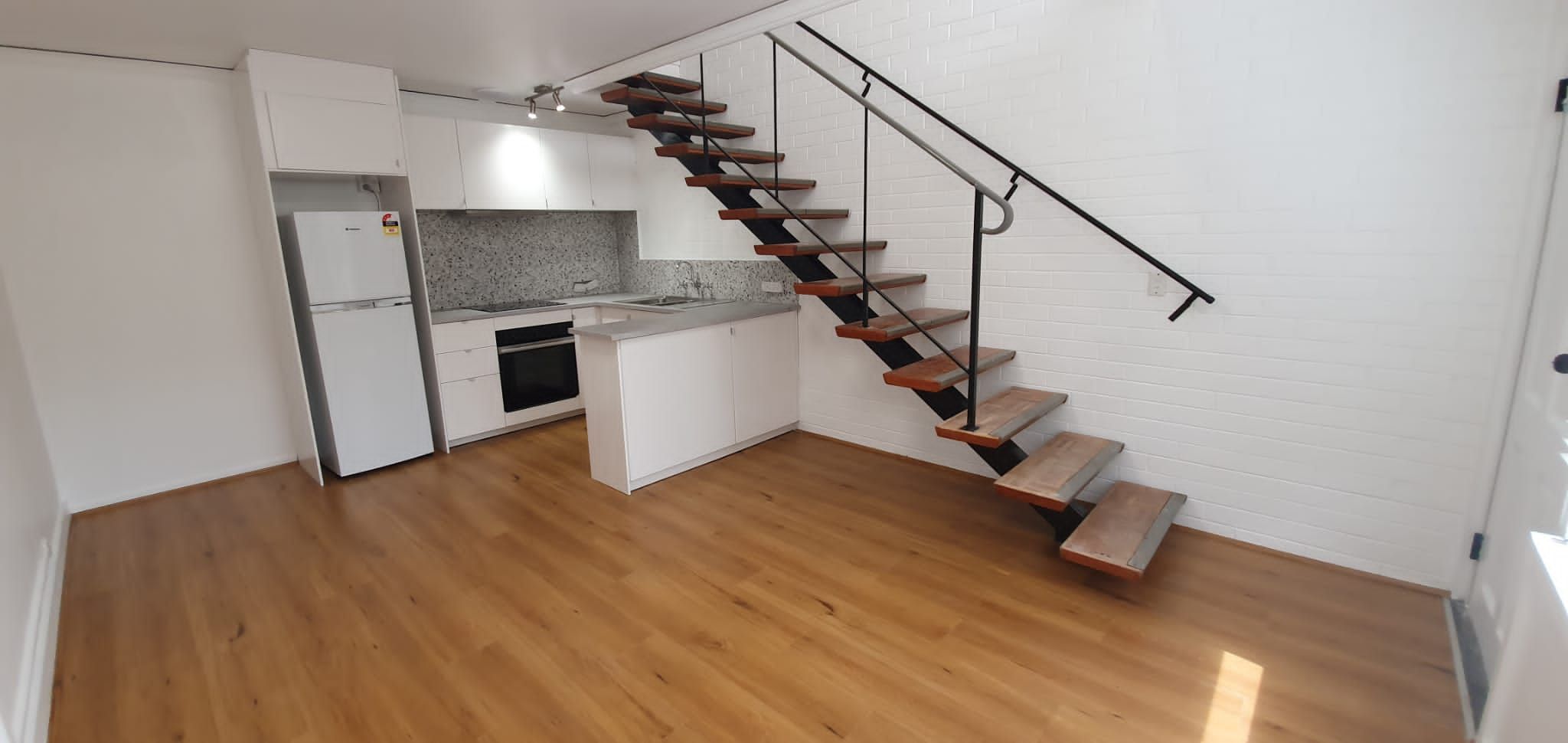 9/375 Neerim Road, Carnegie, VIC 3163