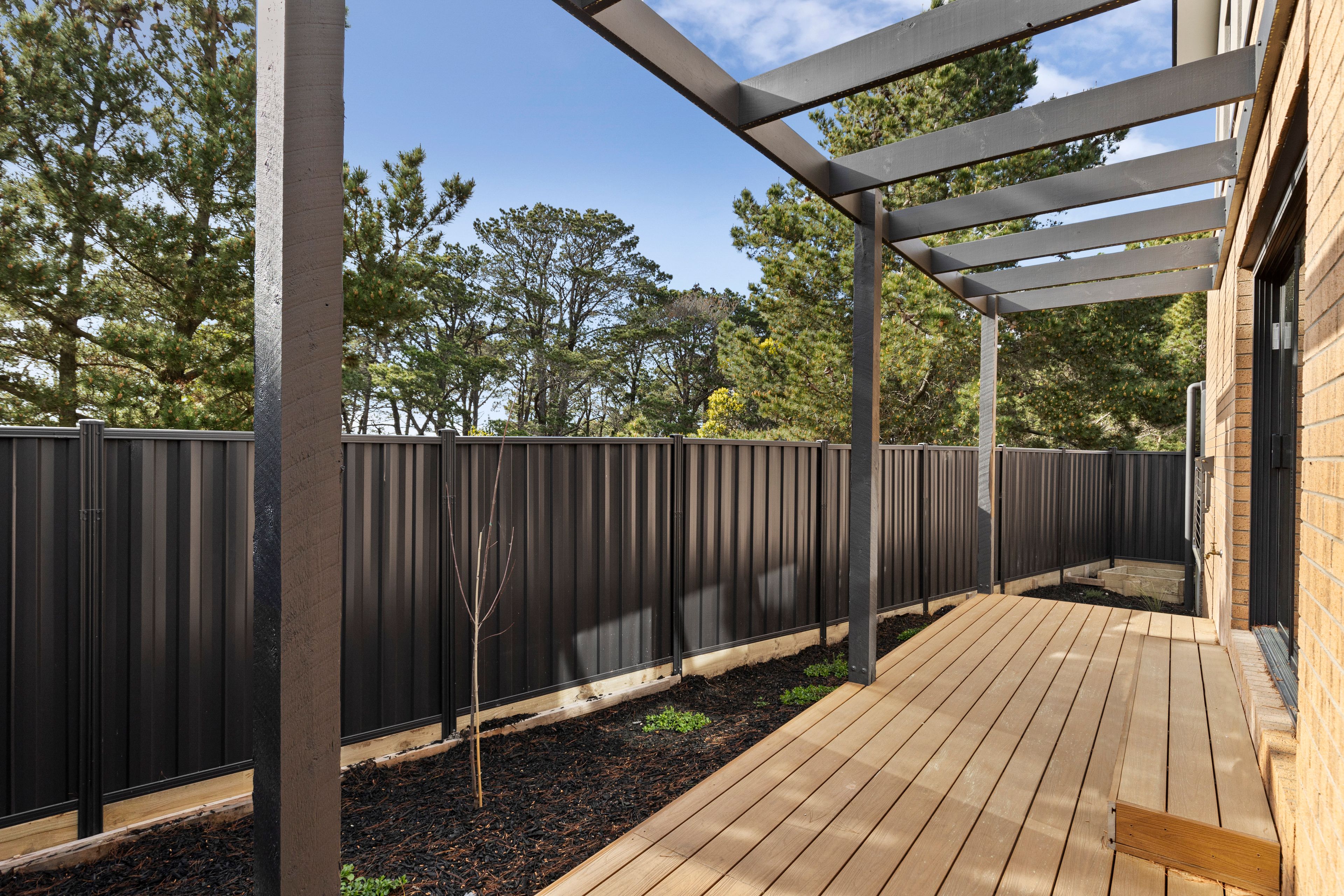 26 Retreat Crescent — photo 16 of 19