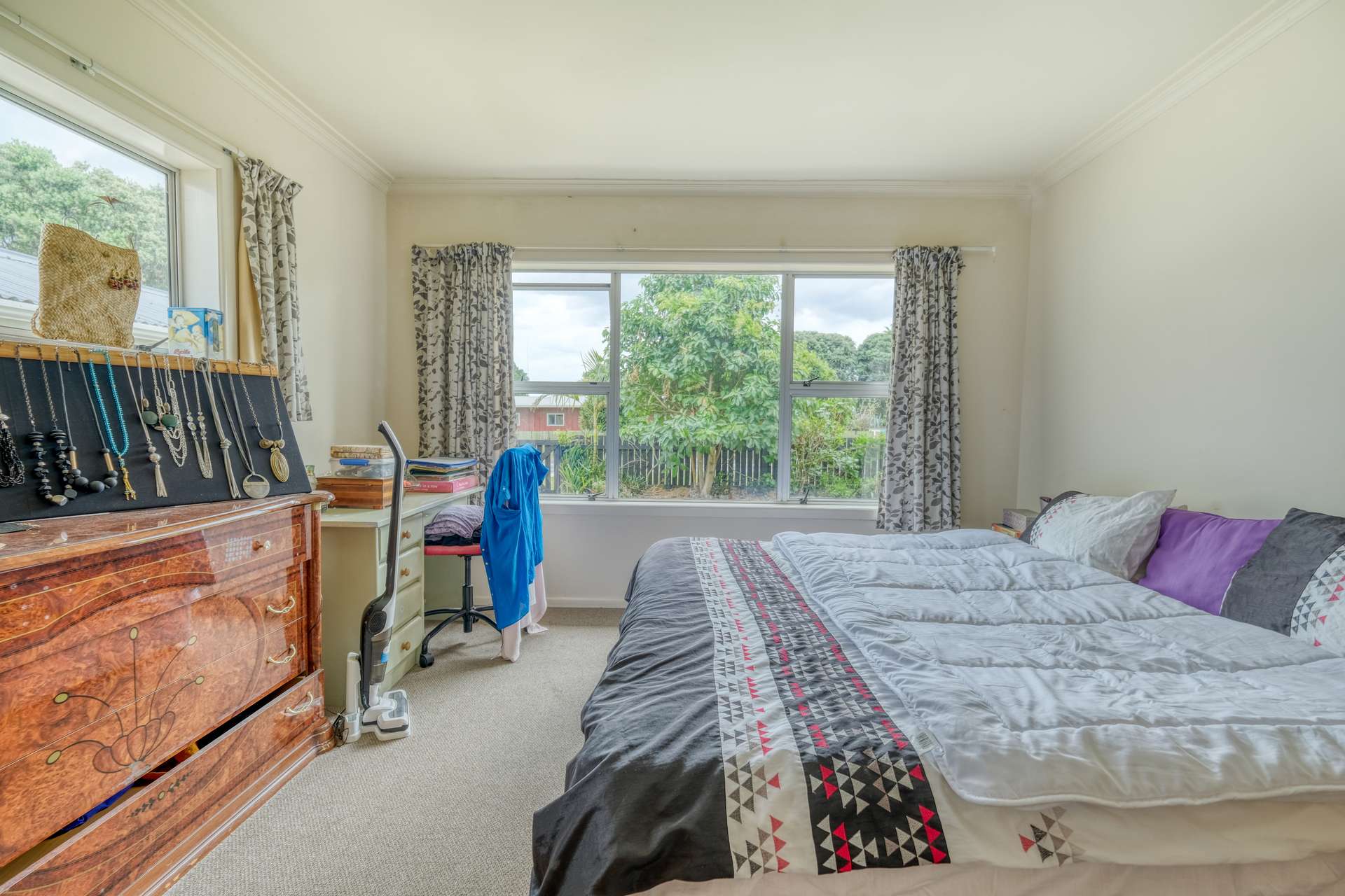 152 Takahe Road photo 9