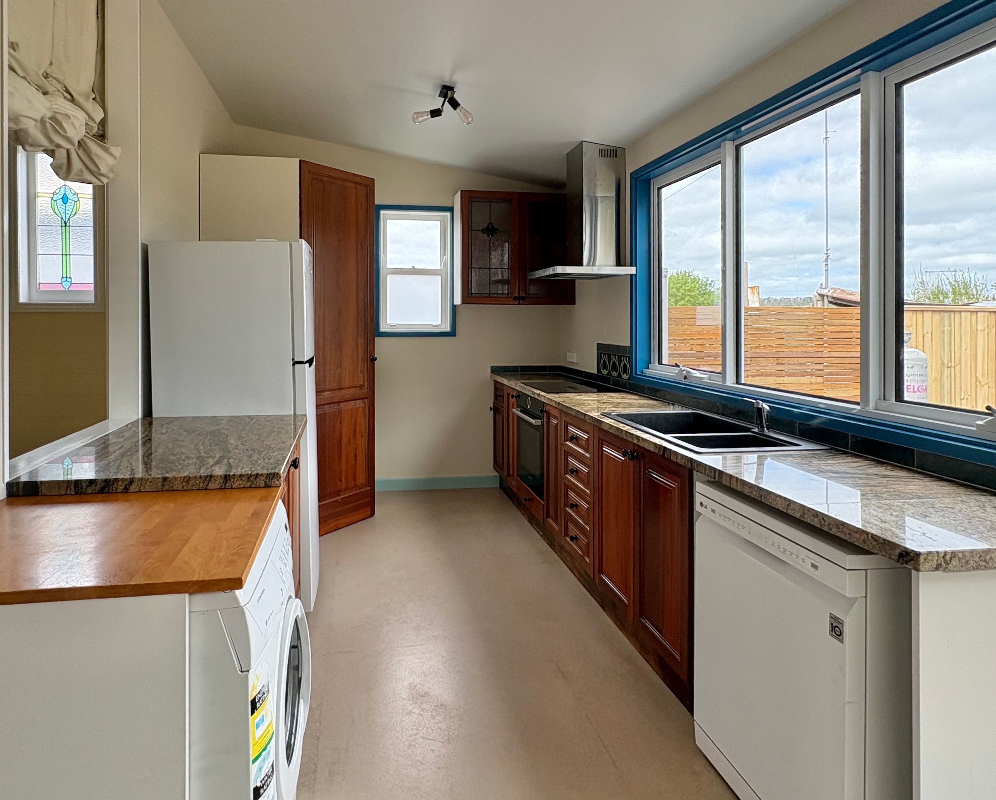 13 York Street — photo 9 of 11