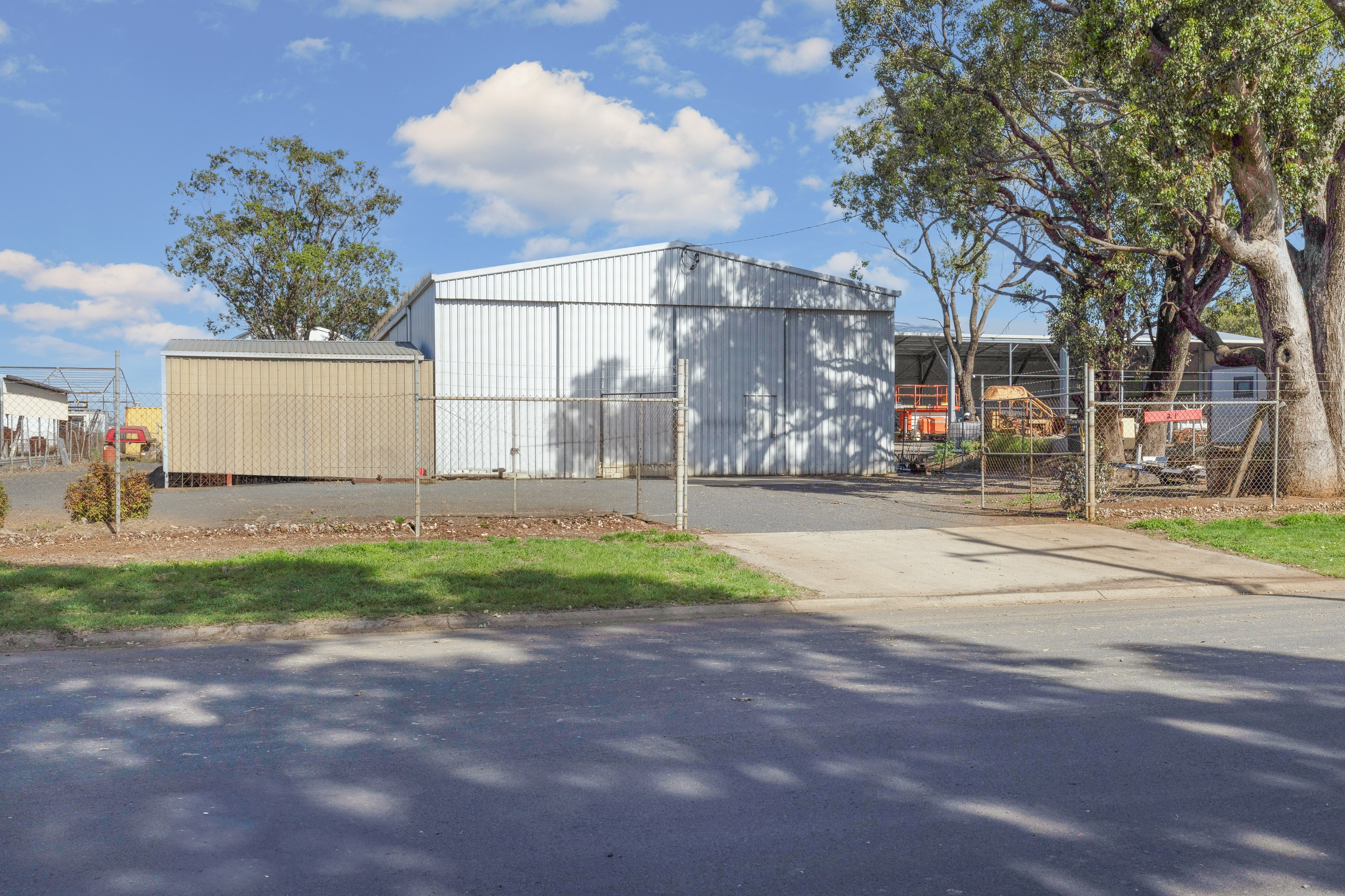 21 Katrina Street, Oakey, QLD 4401