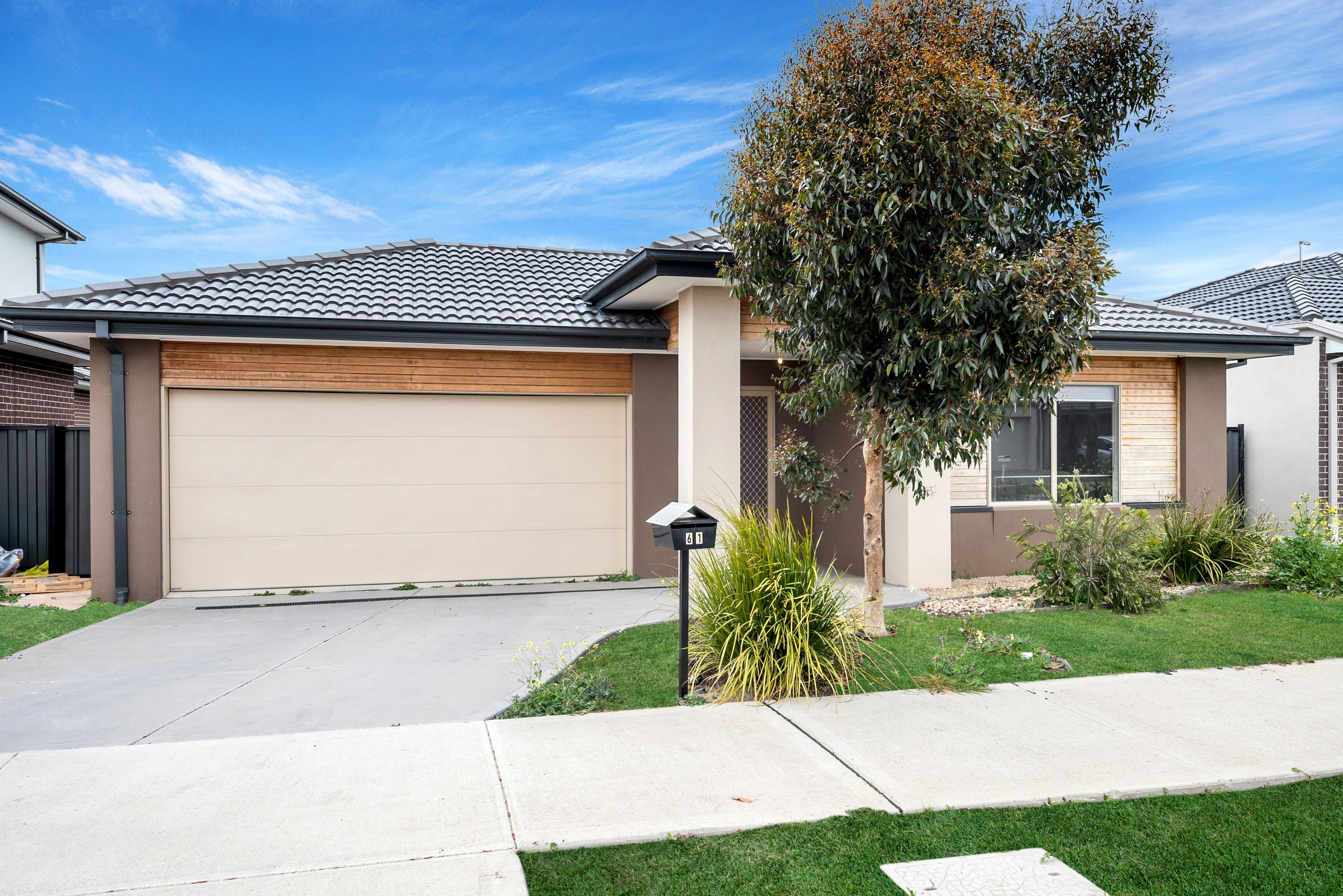 61 Bluebell Drive, Craigieburn VIC 3064