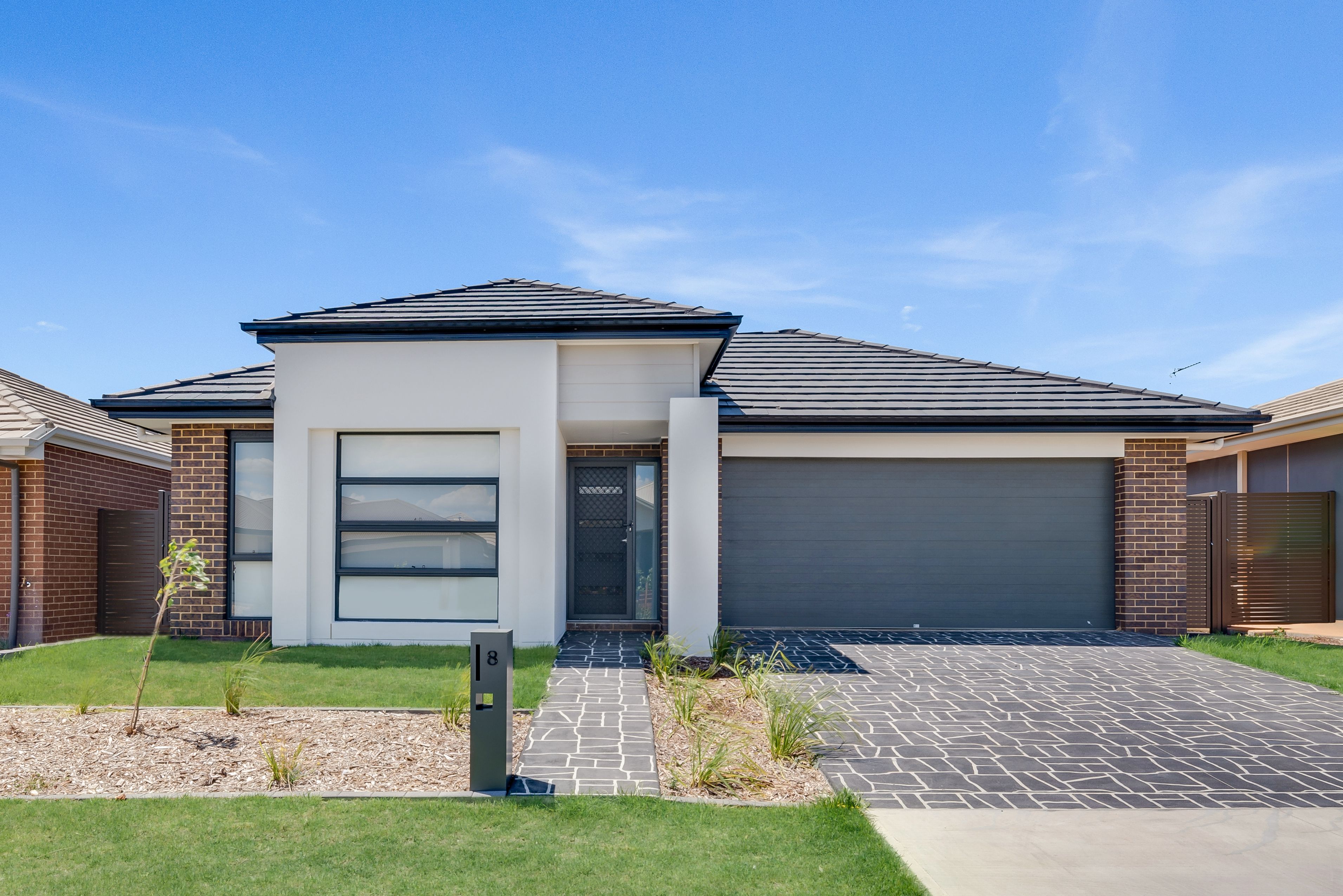 8 Taranga Street, GLEDSWOOD HILLS, NSW 2557
