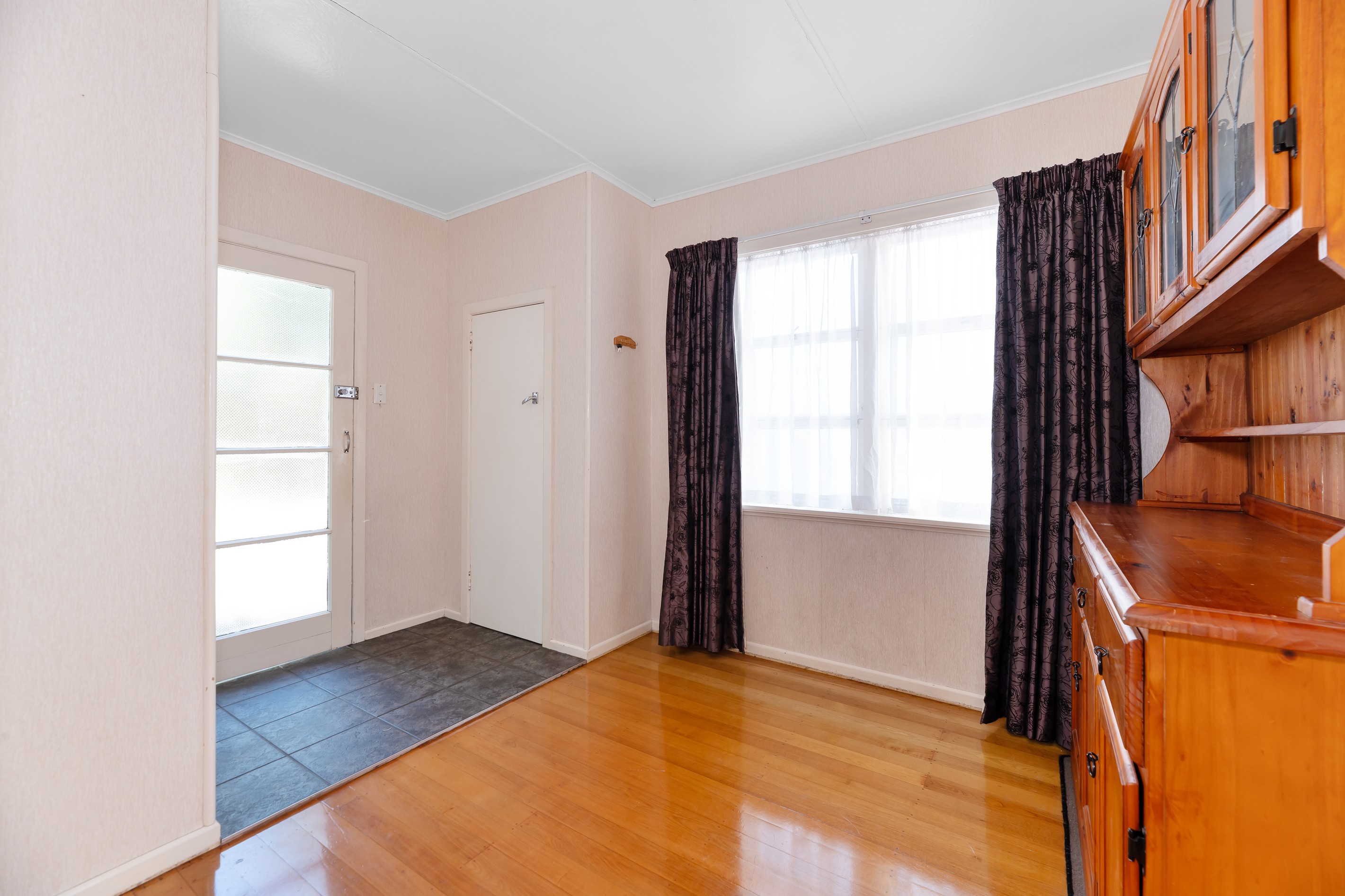 2/219 Don Buck Road, Massey, Waitakere City