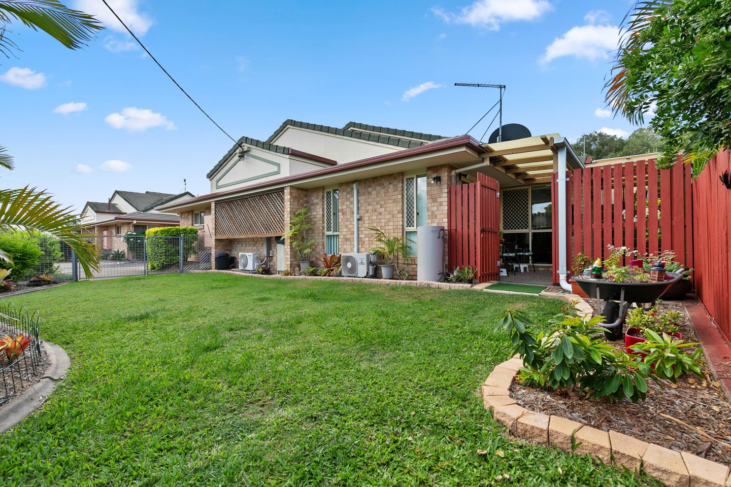 8/72 Miller Street, Urangan, QLD 4655