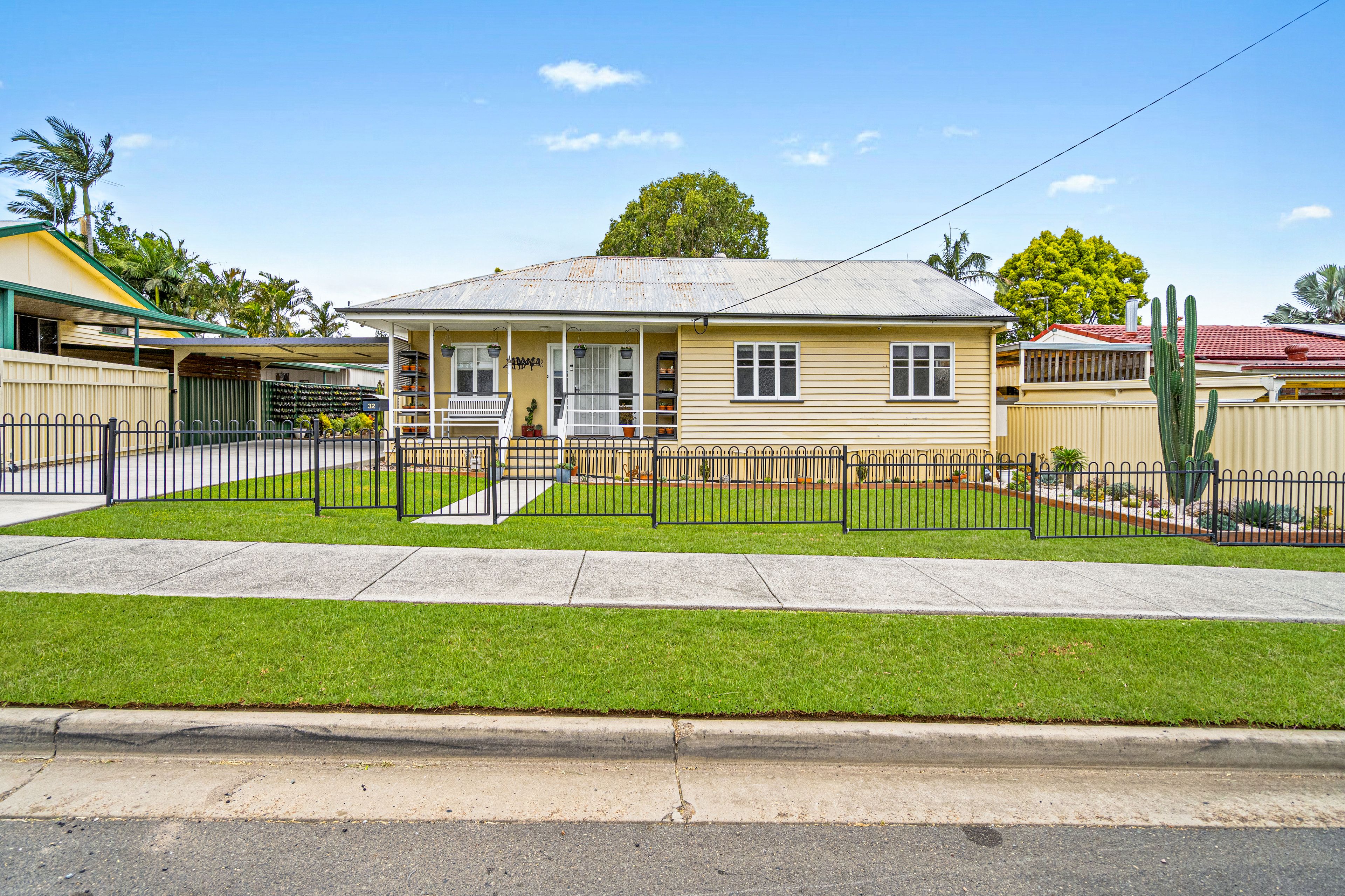 32 Briggs Road, Raceview, QLD 4305