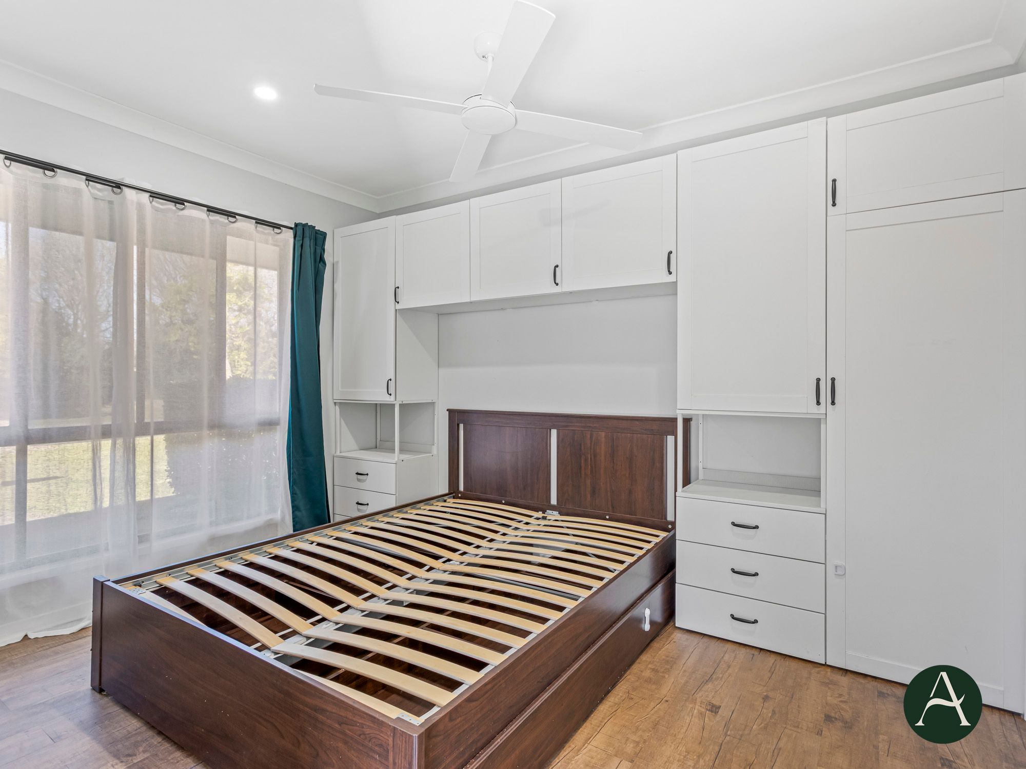 33 Hargraves Road — photo 9 of 20
