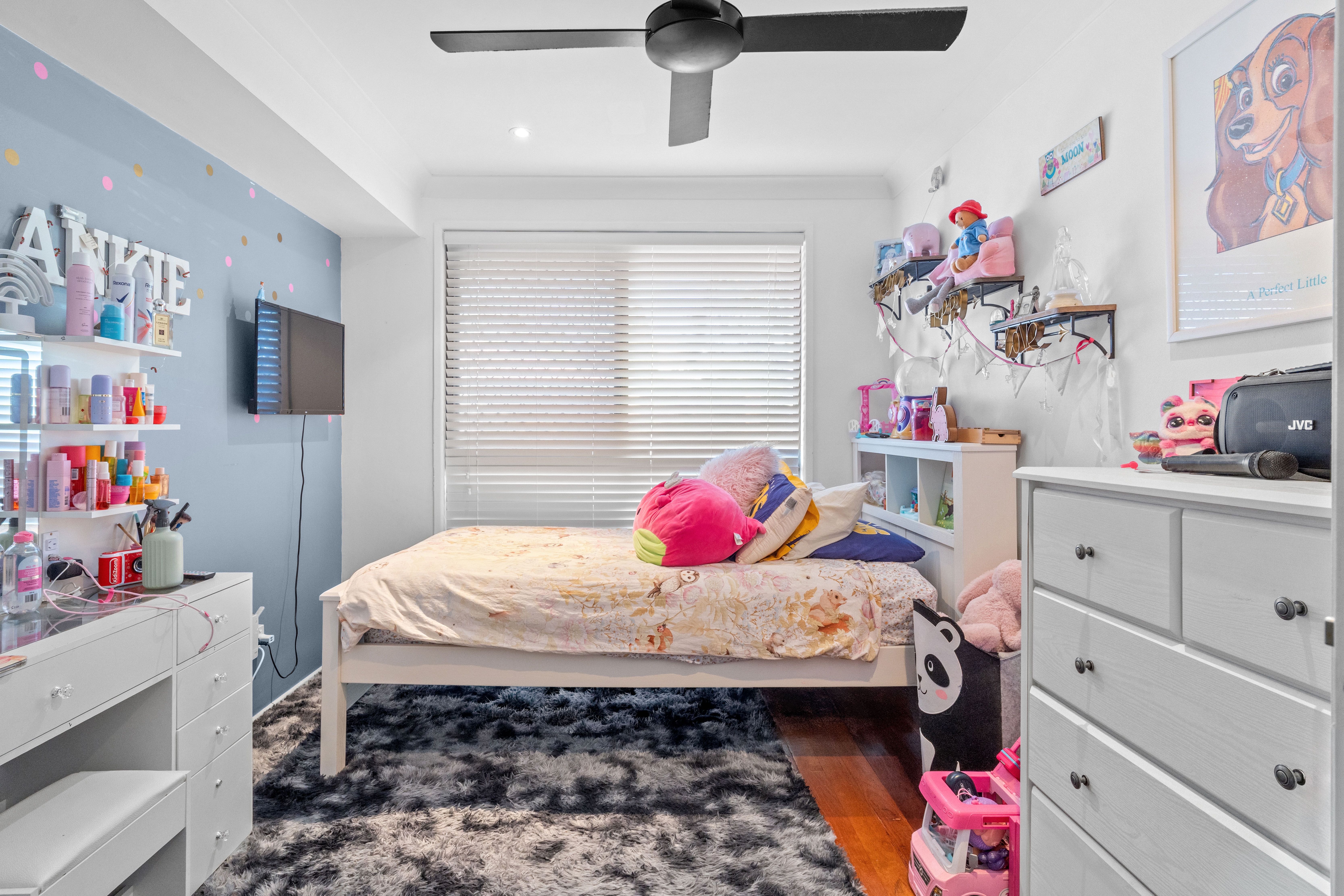 14 Monica Street — photo 15 of 28