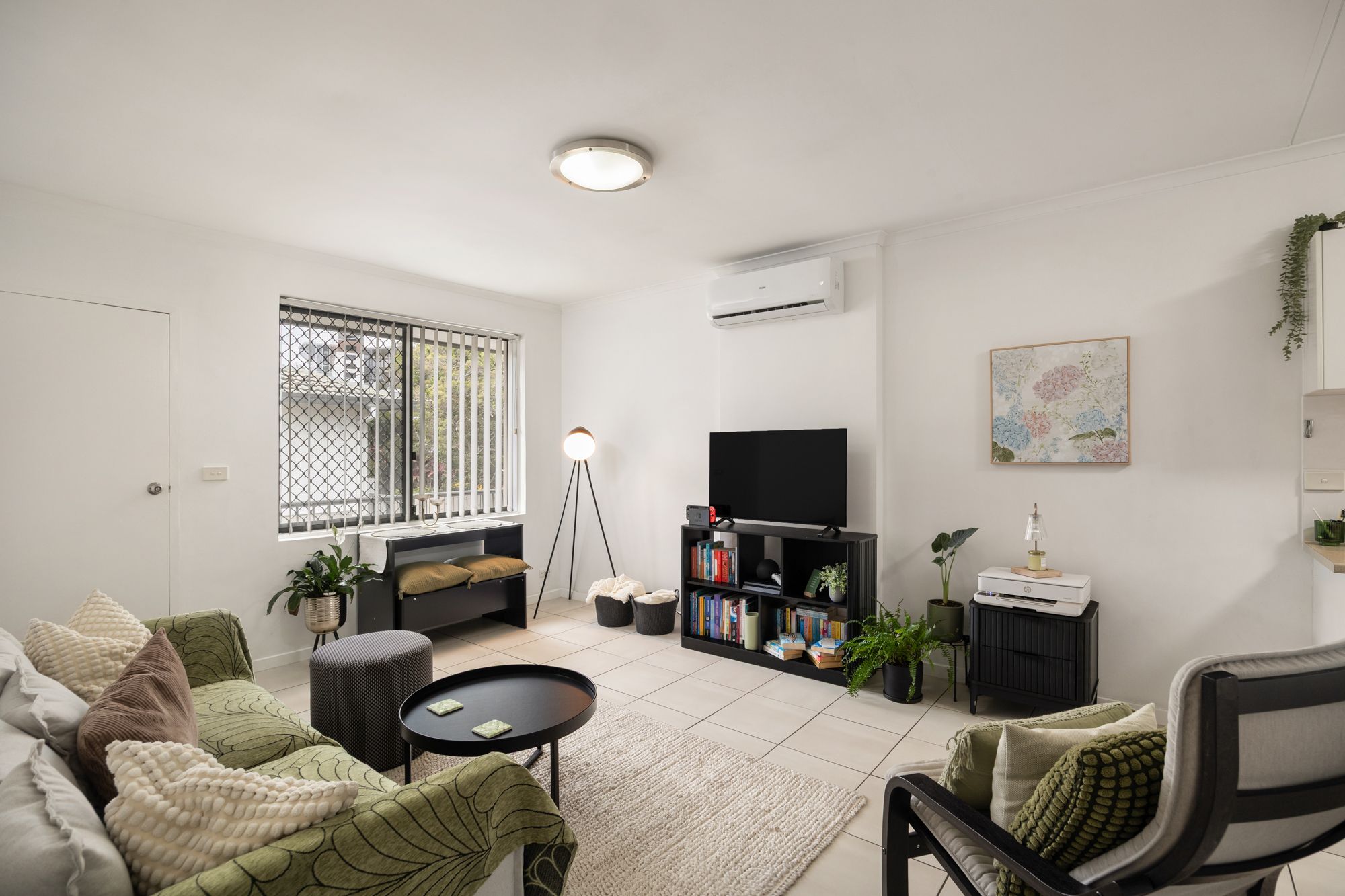 2/498 Wynnum Road — photo 4 of 11