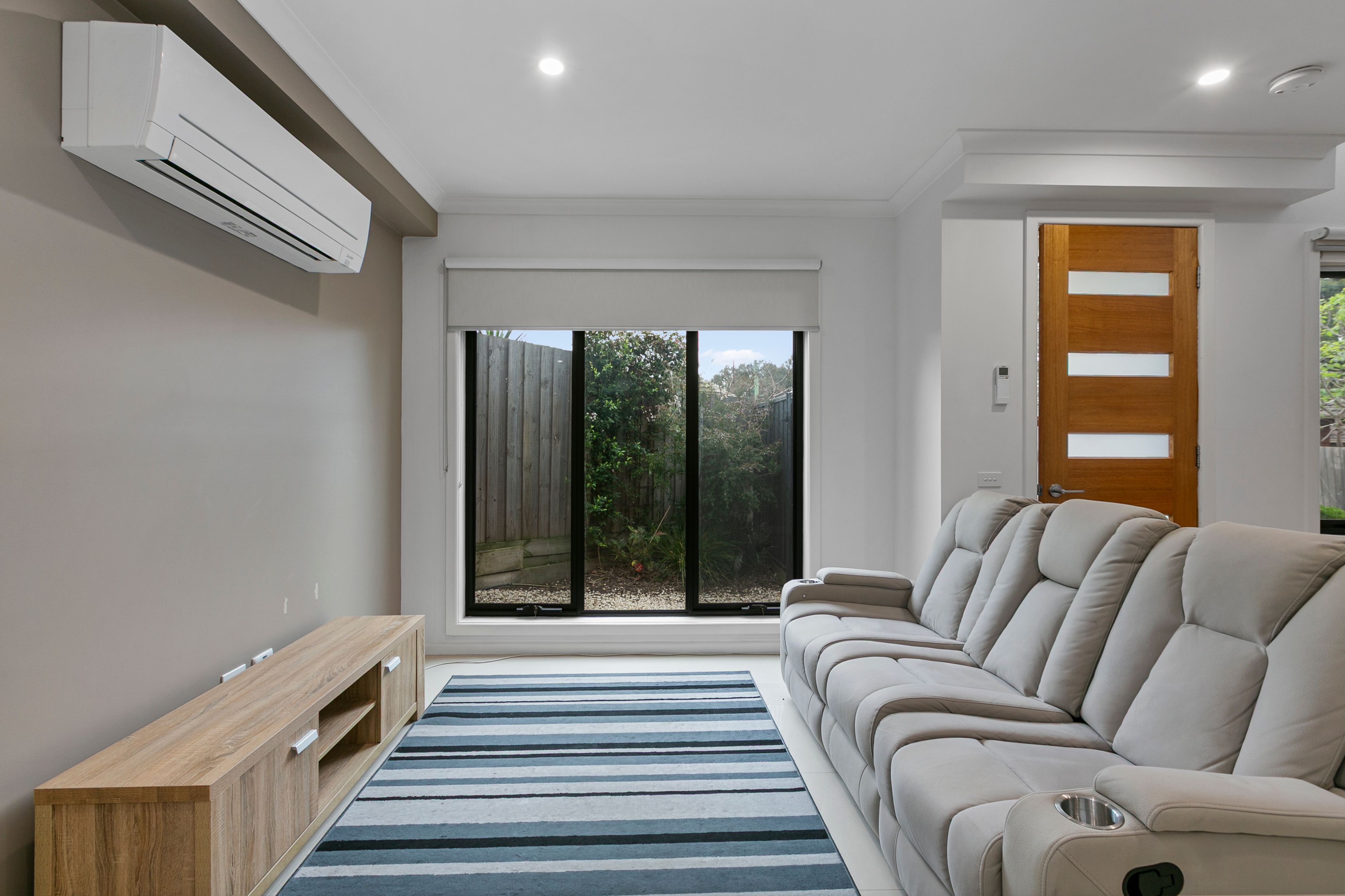 3/124 Rathcown Road — photo 3 of 11