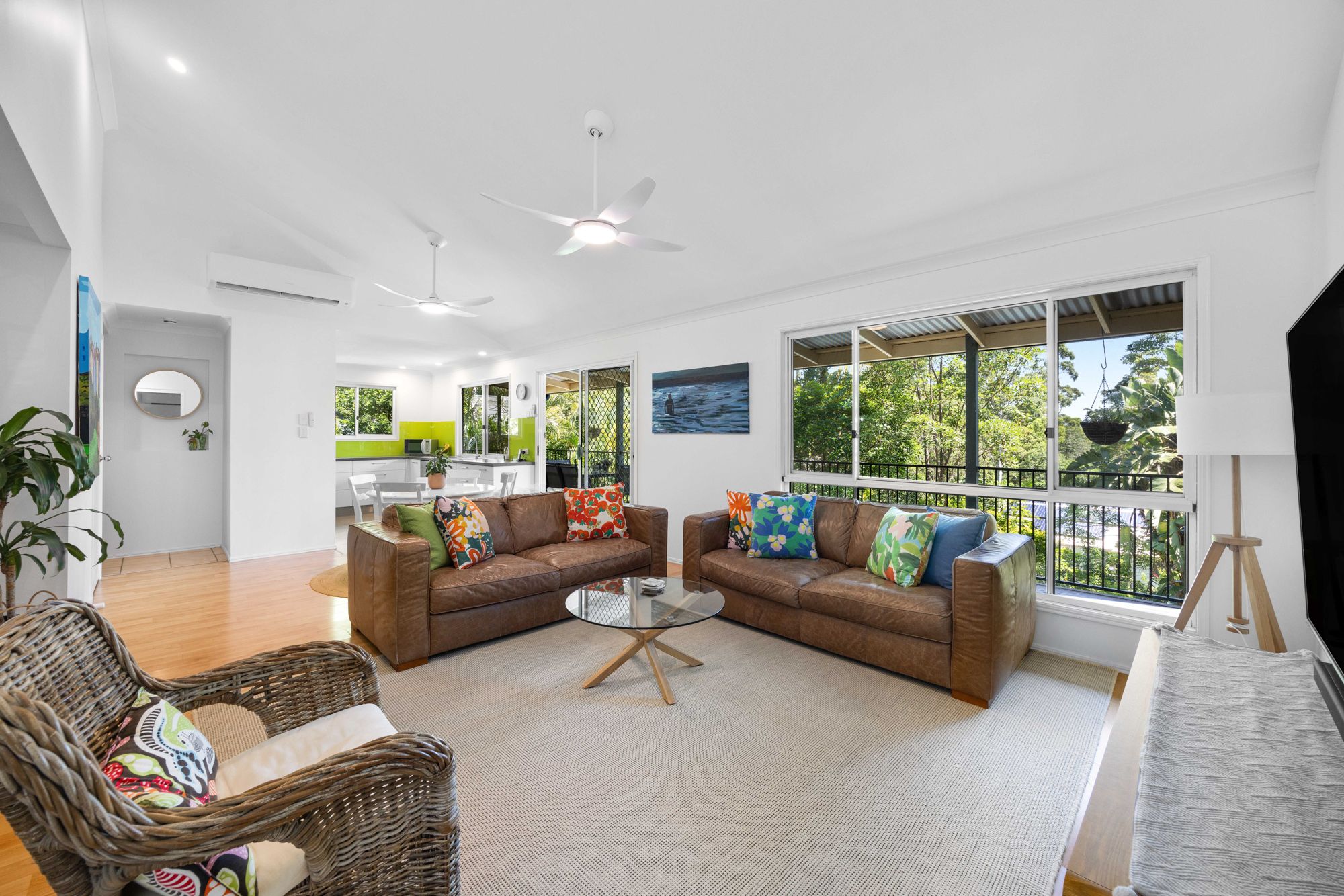 24 Braemar Road — photo 3 of 9