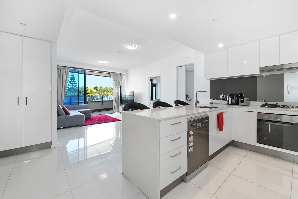 1107/5 Harbour Side Court, Biggera Waters, QLD 4216