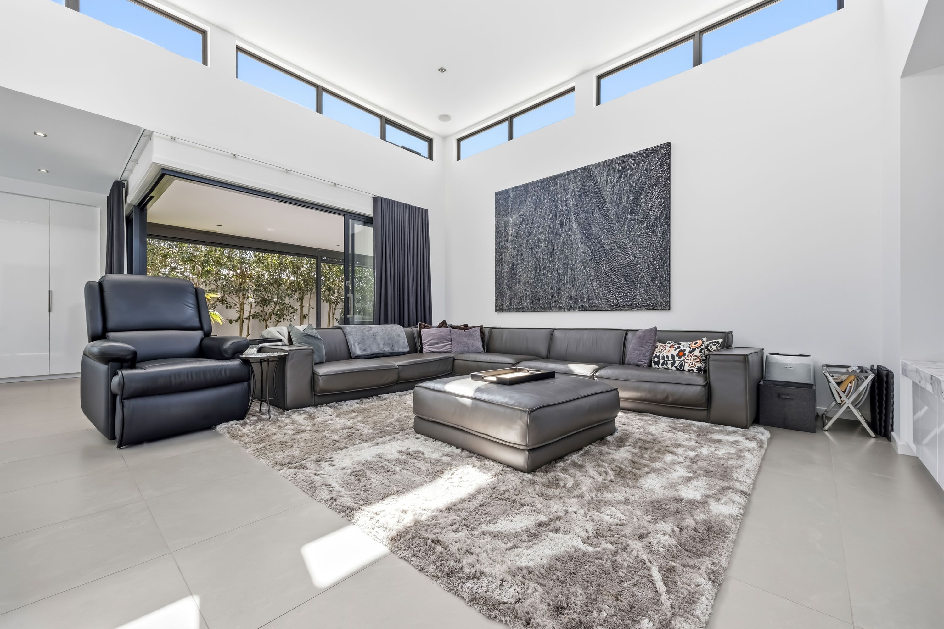 1790 Sturt Street — photo 7 of 30