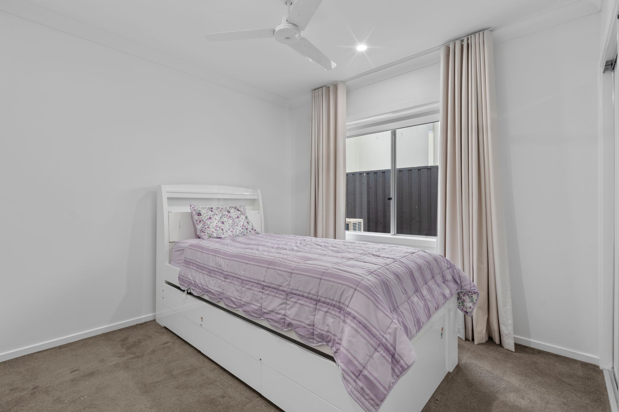 145 Ashwood Circuit — photo 9 of 21