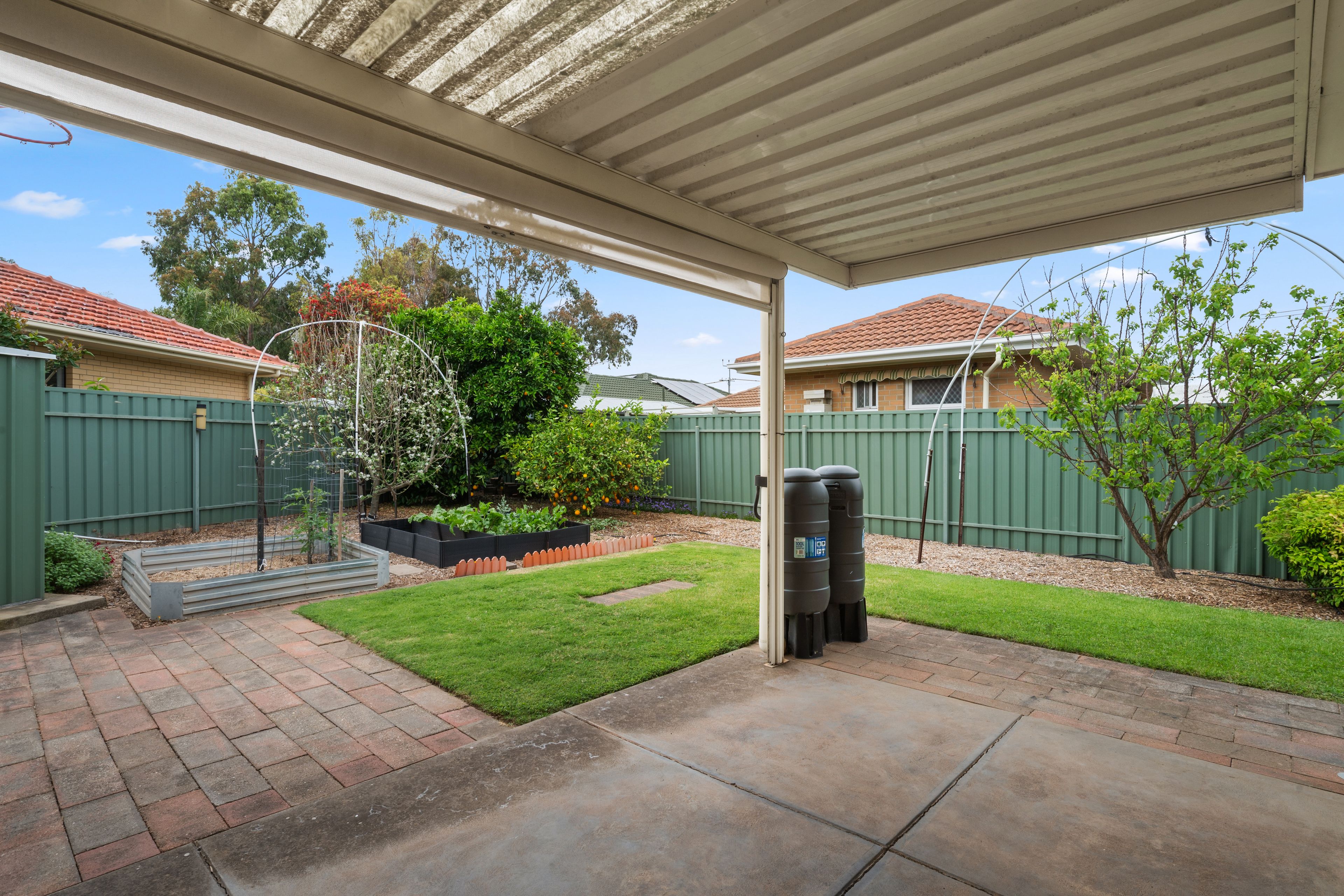 8 Osmond Road — photo 10 of 11