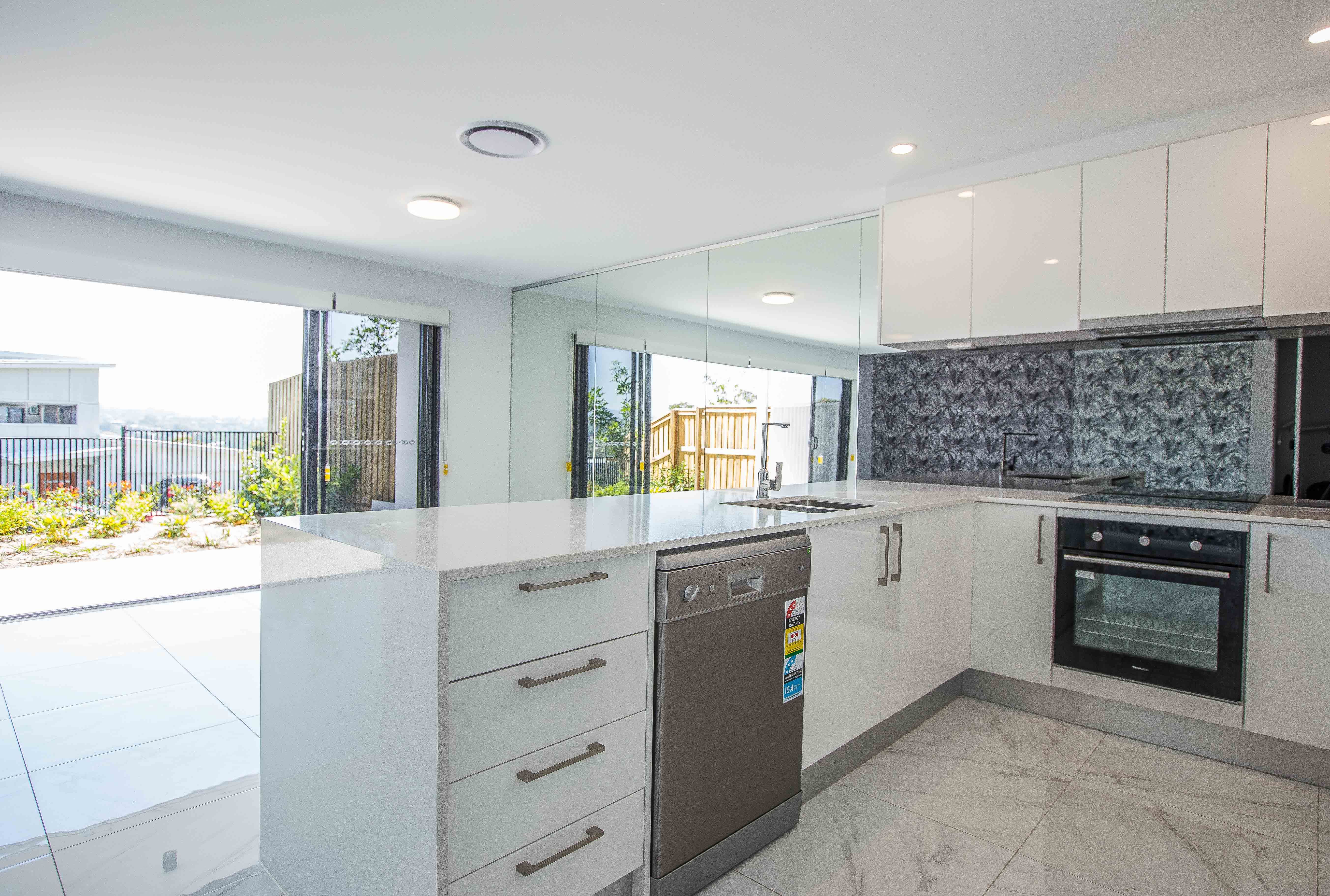 4/34 John Francis Drive, Carrara, QLD 4211