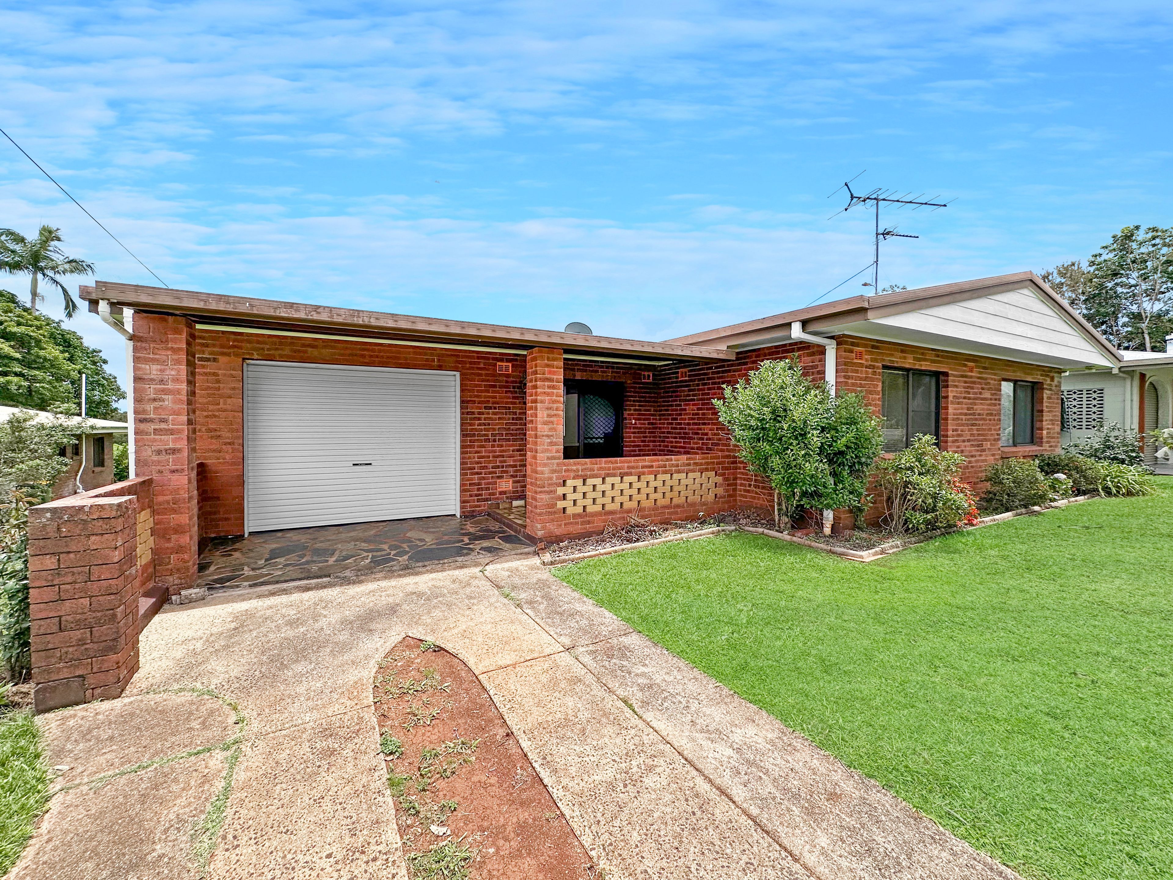 27 Putt Street, Atherton, QLD 4883