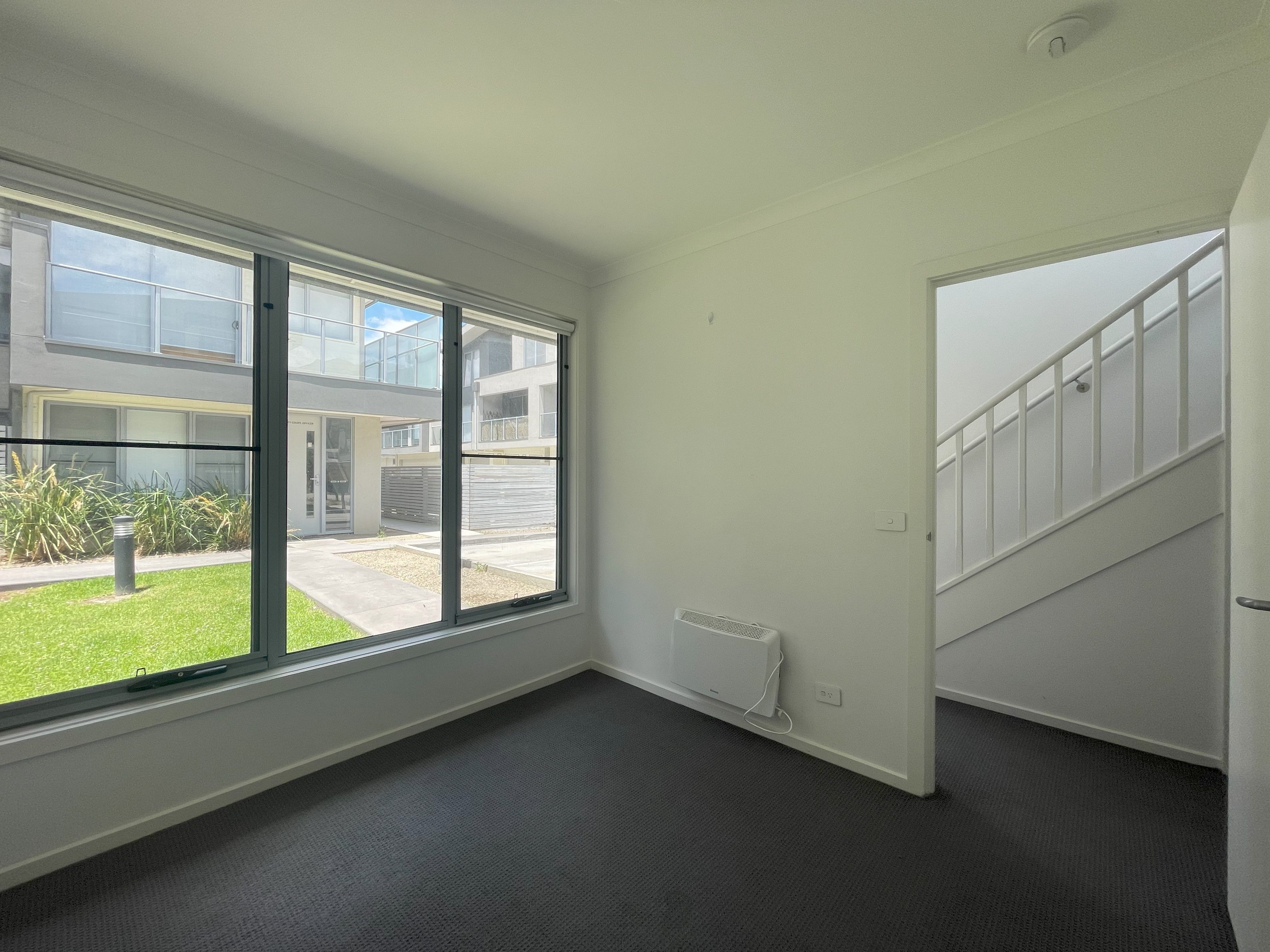 6 Zara Court — photo 9 of 12