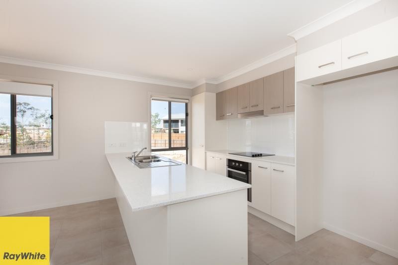 10 Magnetic Way, Springfield Lakes, QLD 4300