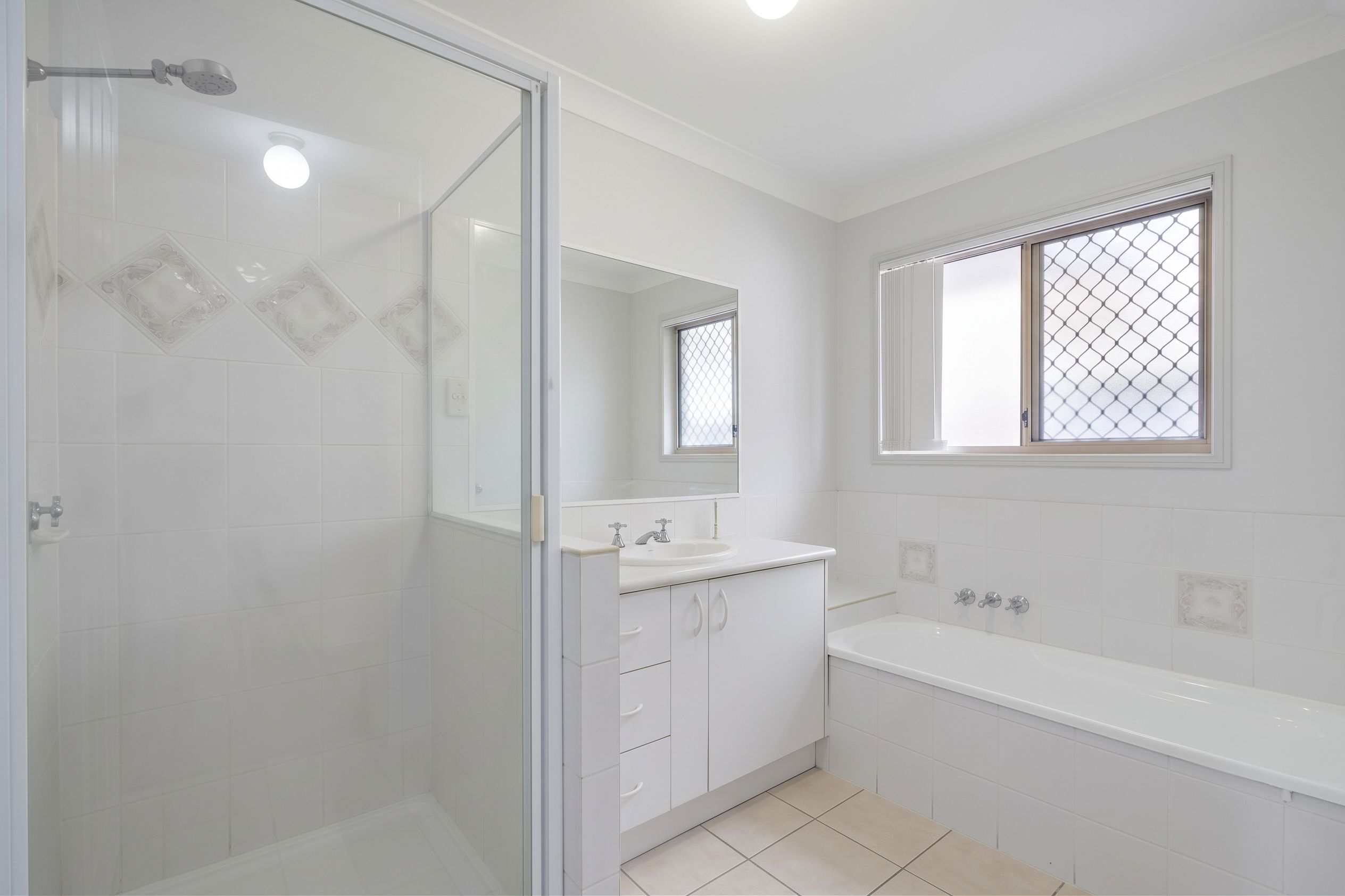 43 Oswin Street — photo 7 of 16