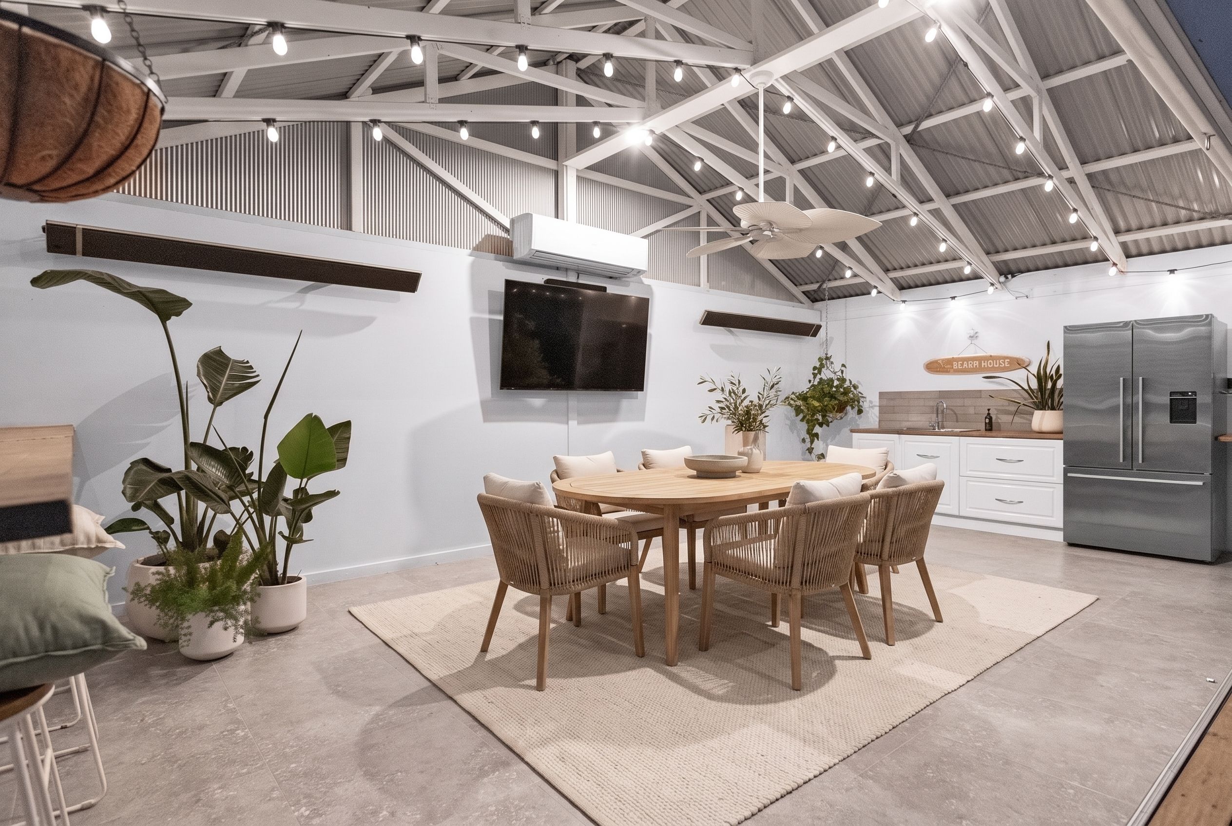 10 Mayfield Rise — photo 2 of 26