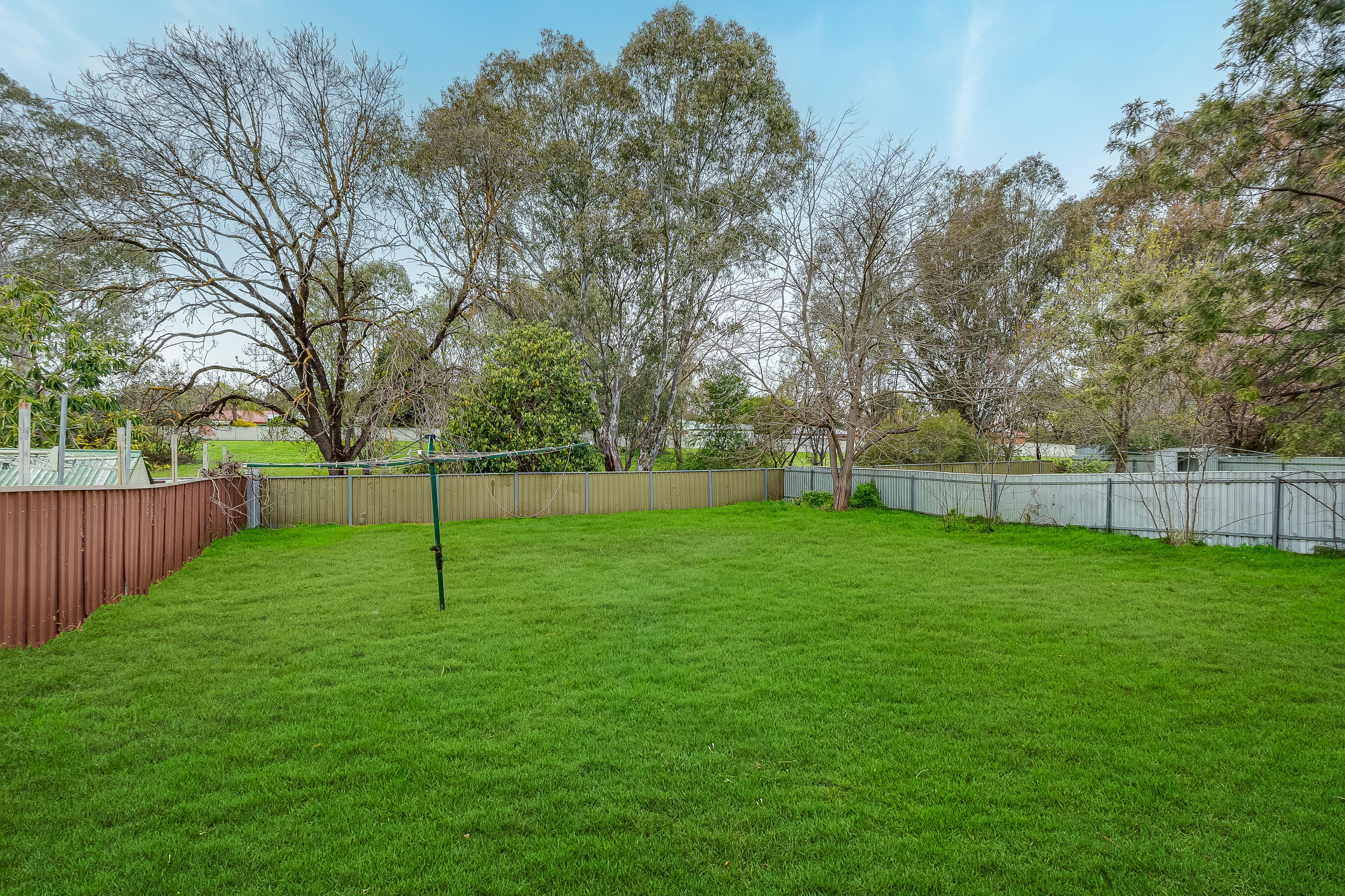 900 Captain Cook Drive — photo 10 of 12