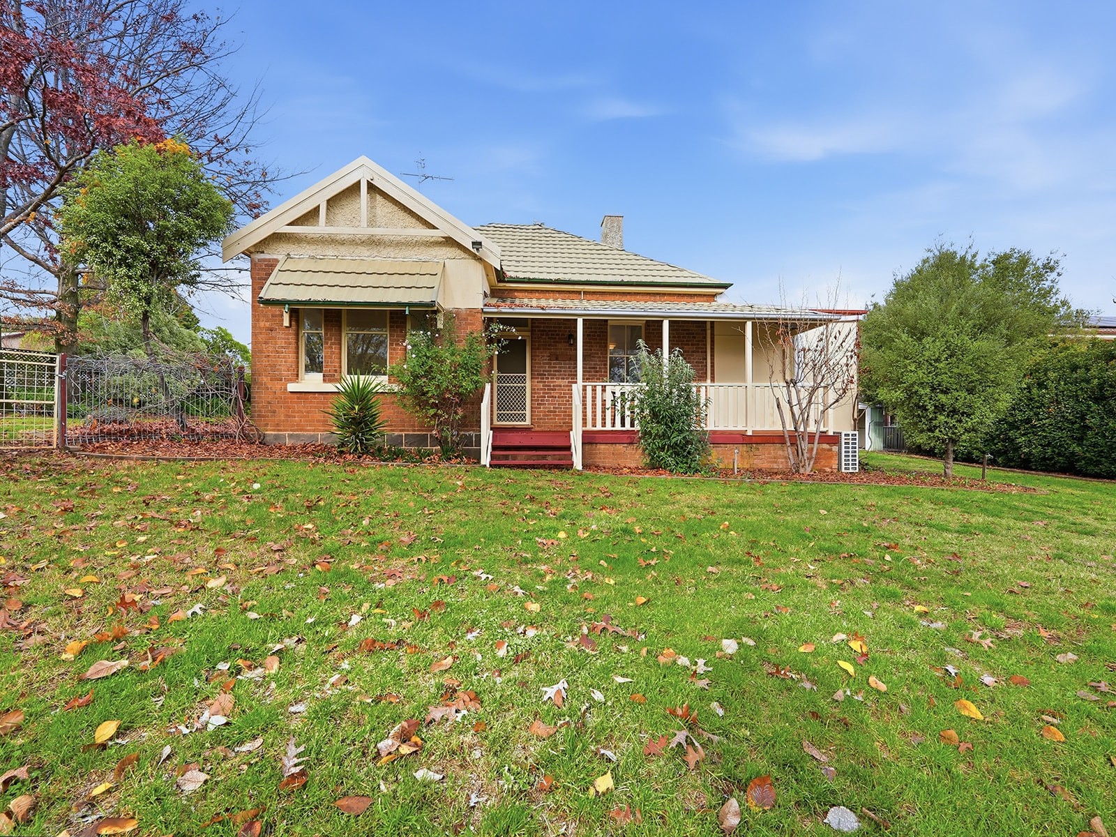7 Wiare Circuit, Orange, NSW 2800