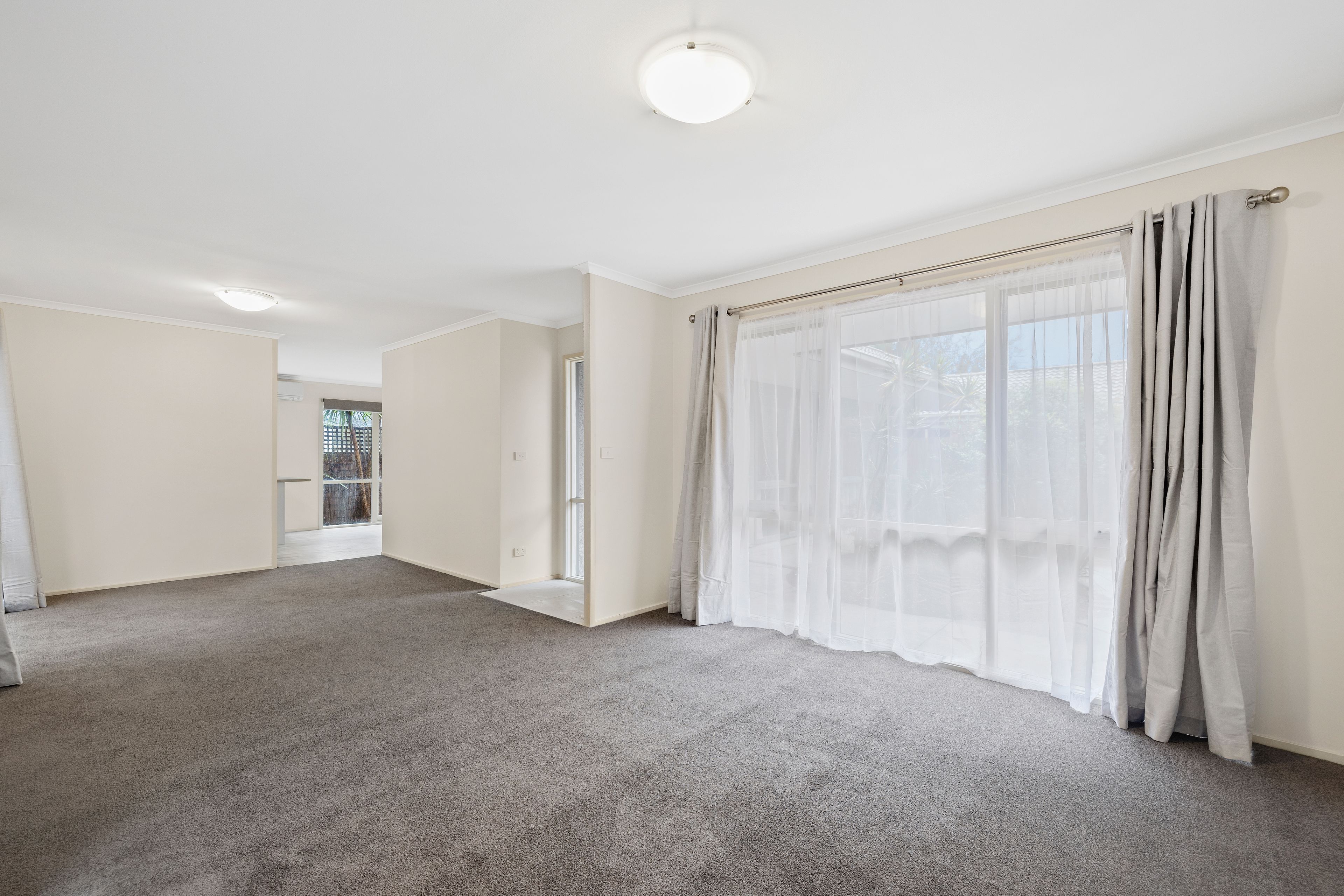 2/17 Catherine Parade, Frankston, VIC 3199