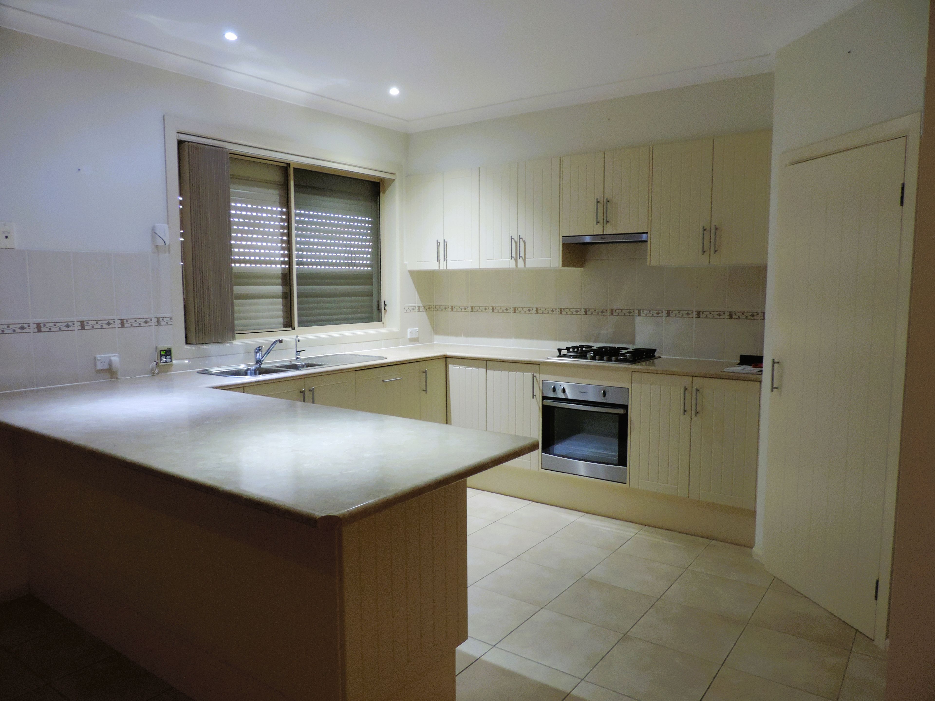 28 Burradoo Crescent, Nowra, NSW 2541