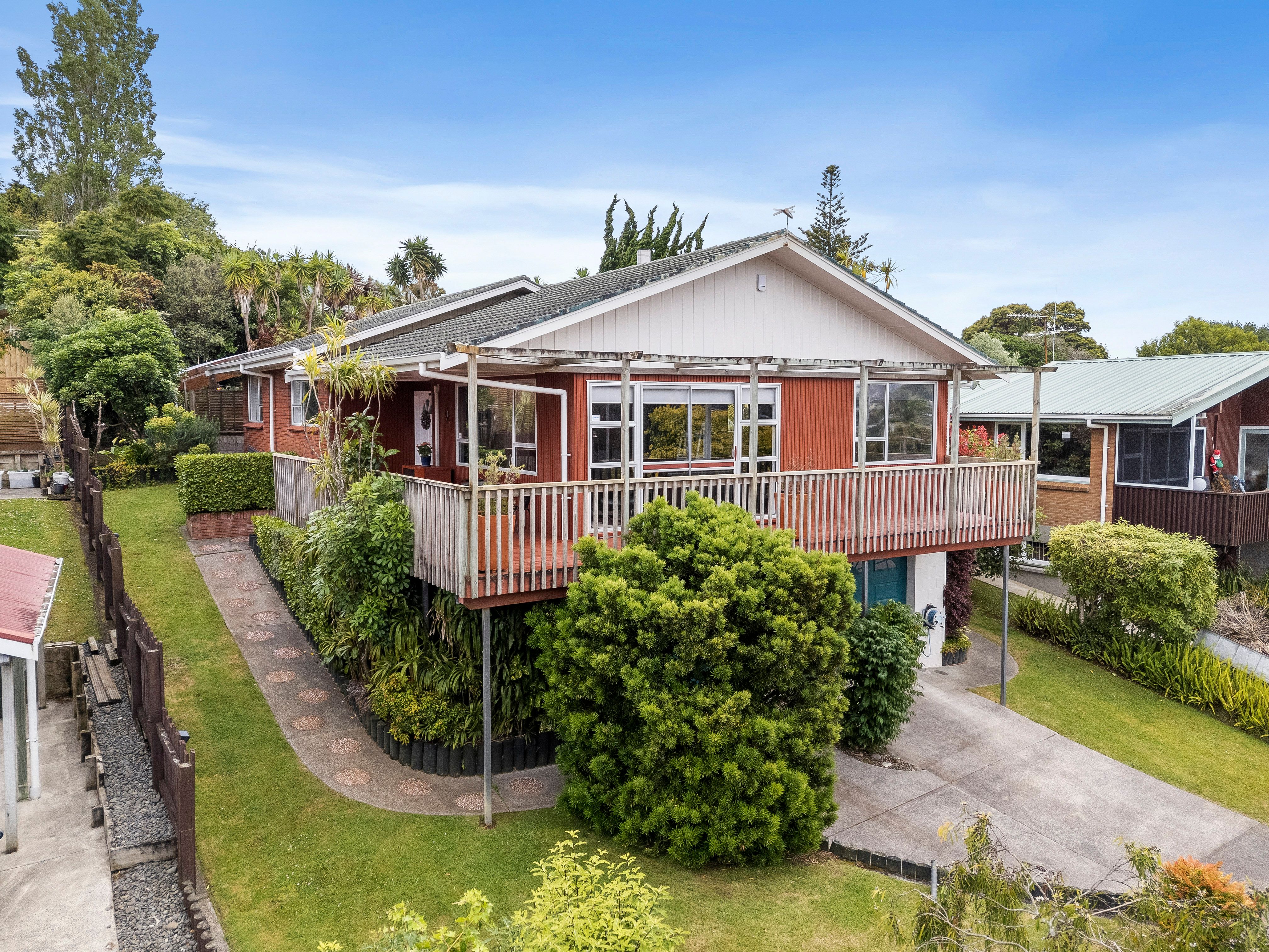 17 Dallas Place, New Windsor, Auckland City