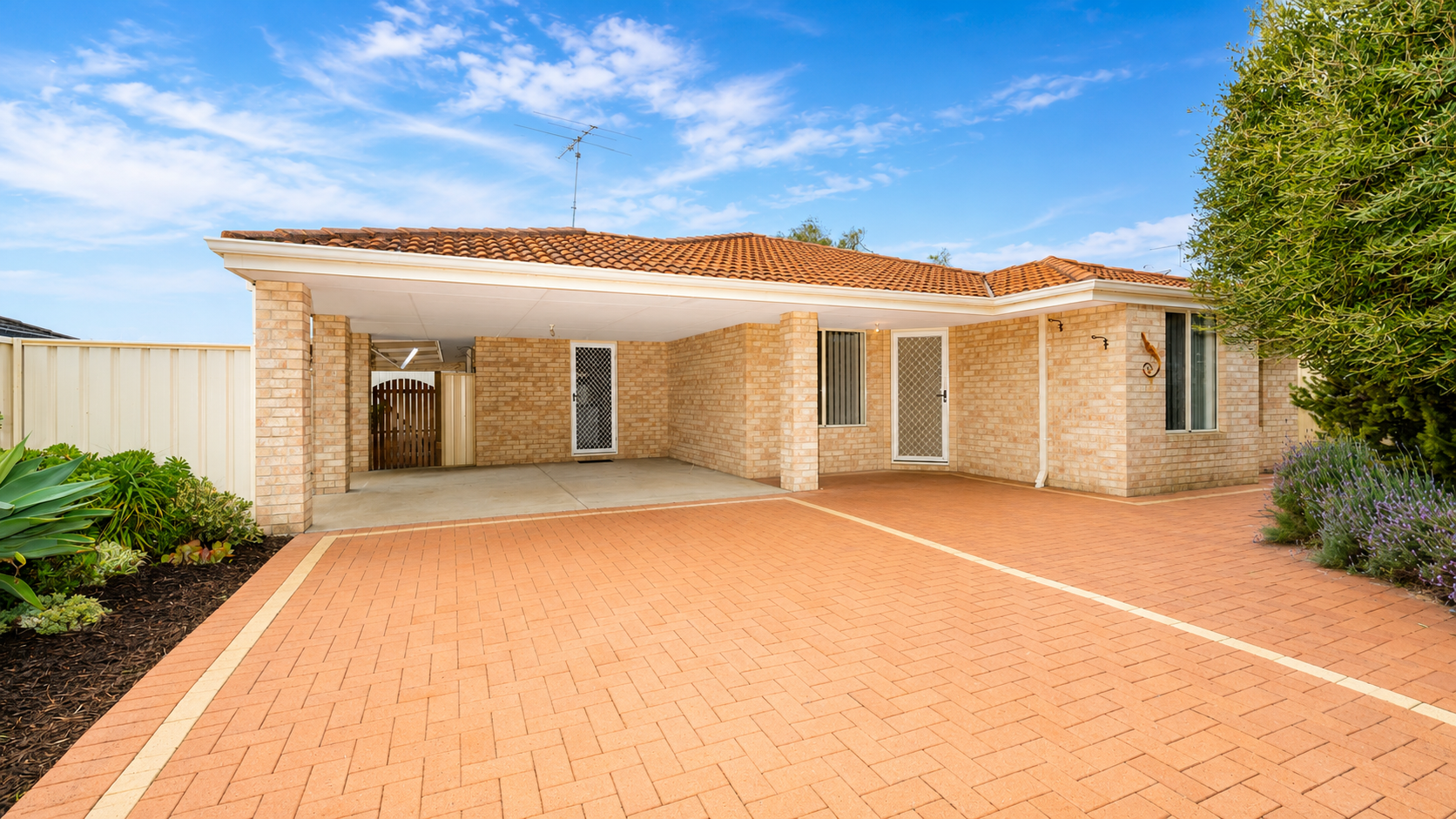 22 Honeyeater Crescent, Geographe, WA 6280