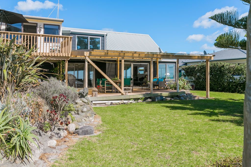33 Pukehina Parade, Pukehina, Western Bay Of Plenty District