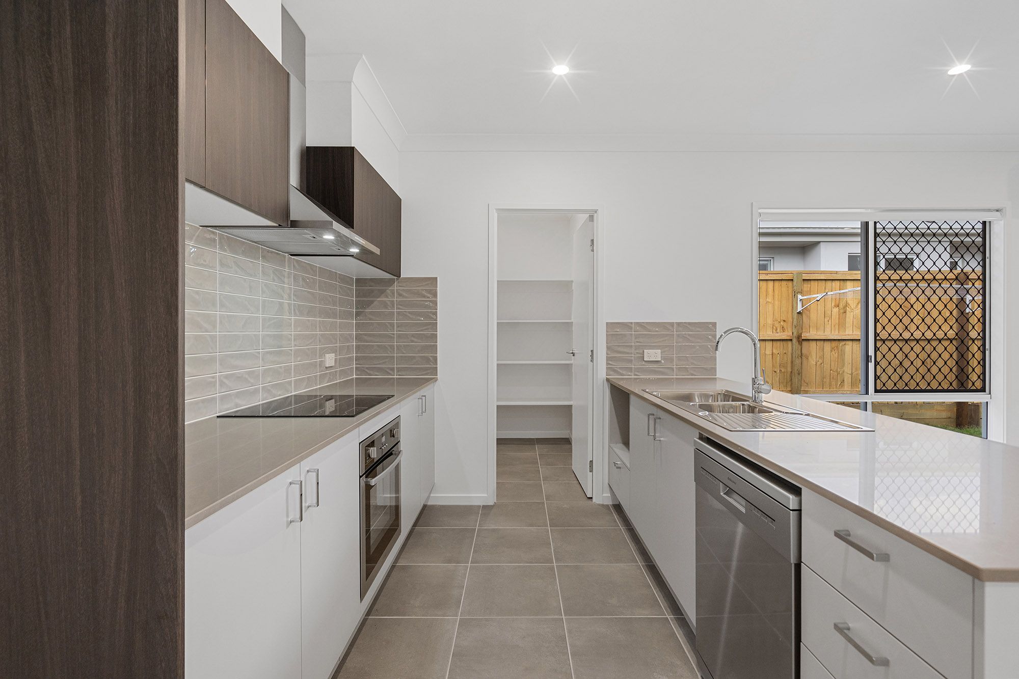 16 Garrick Street, Park Ridge, QLD 4125