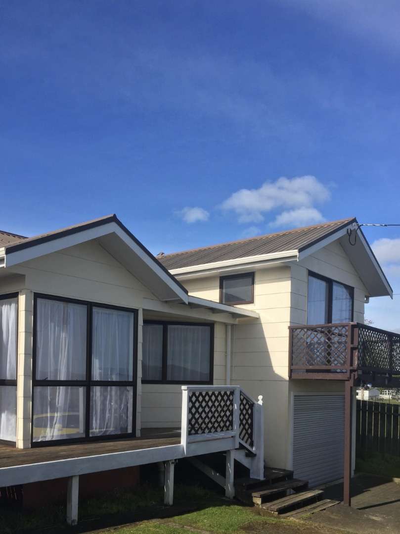 11b Raumati Crescent photo 1