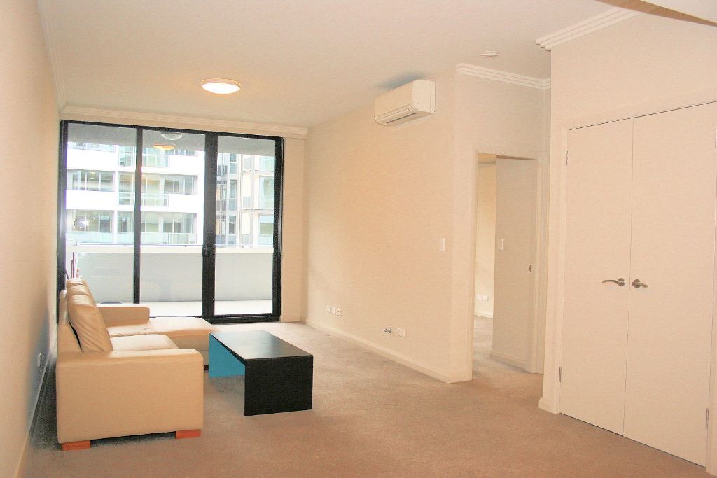 607/4 Footbridge Boulevard, Wentworth Point, NSW 2127
