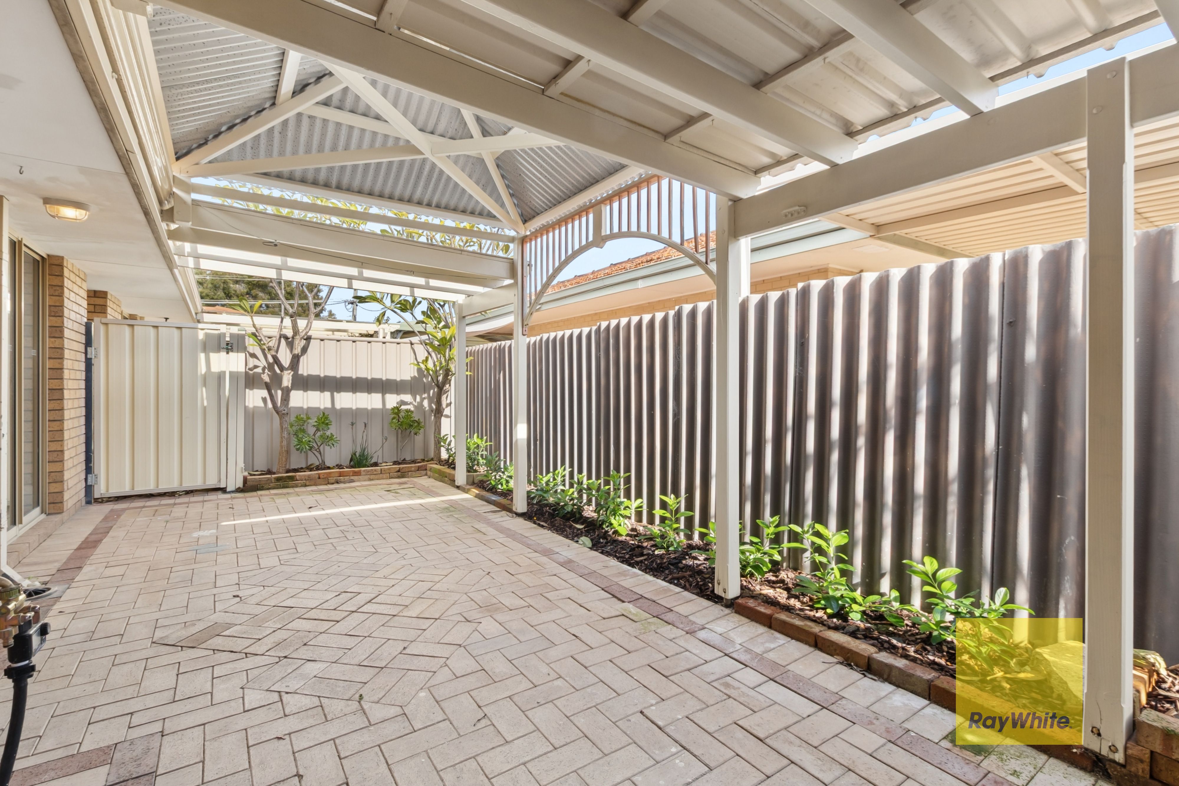 2/62 Smith Street — photo 20 of 24